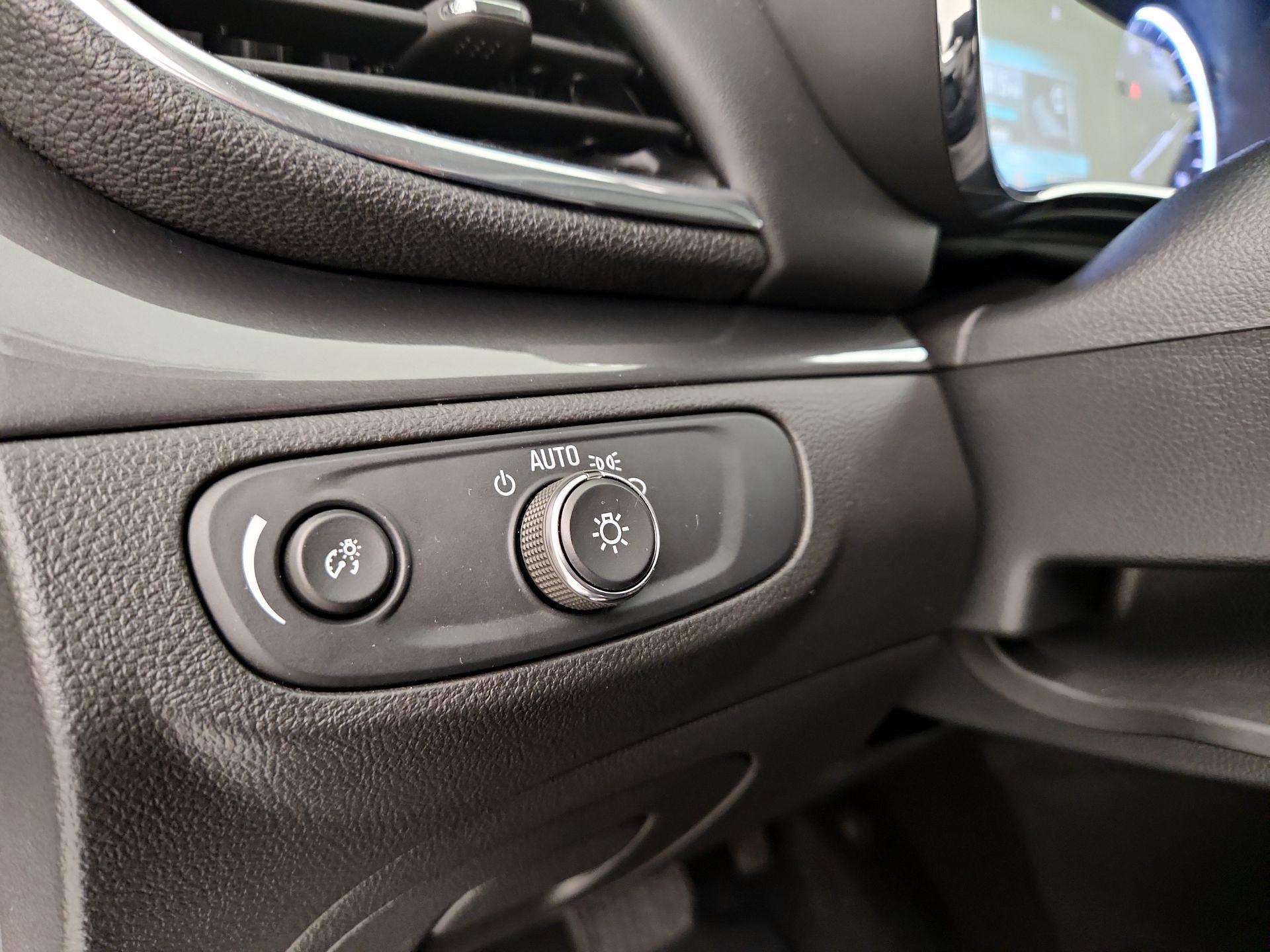 Thumbnail: 2018 Buick Encore - 13