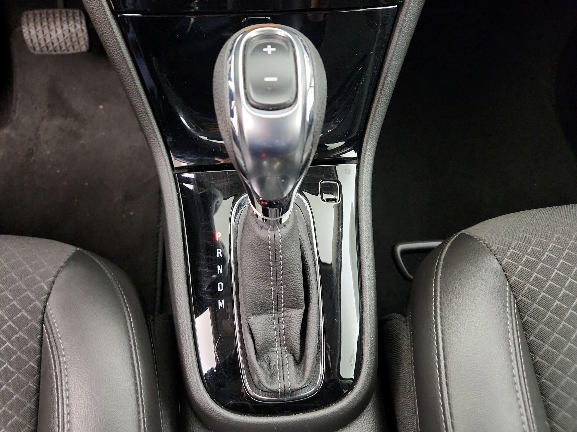Thumbnail: 2018 Buick Encore - 17