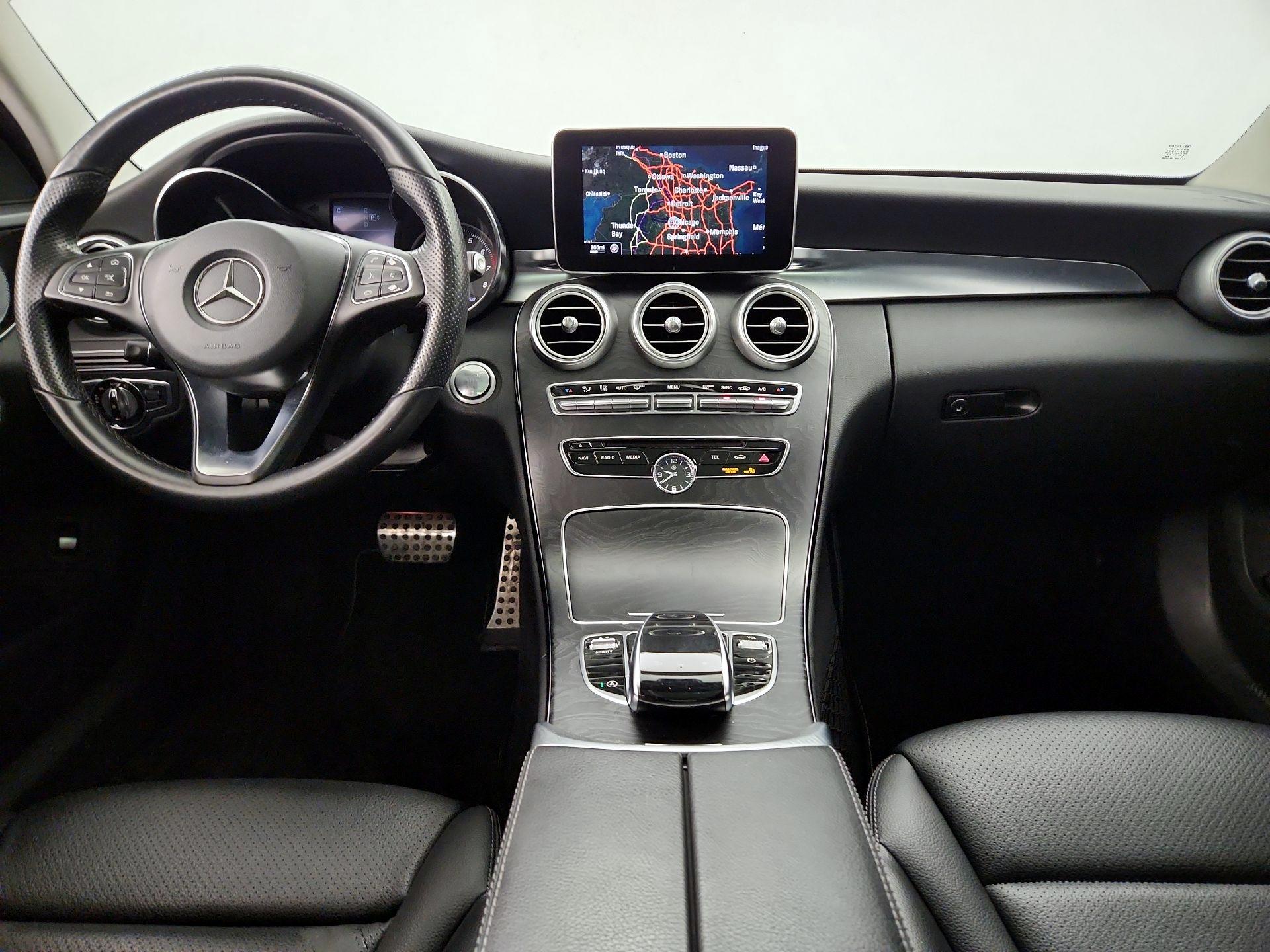 Thumbnail: 2015 Mercedes-Benz C-Class - 9