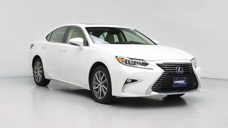 2017 Lexus ES Hybrid 300h Hero Image