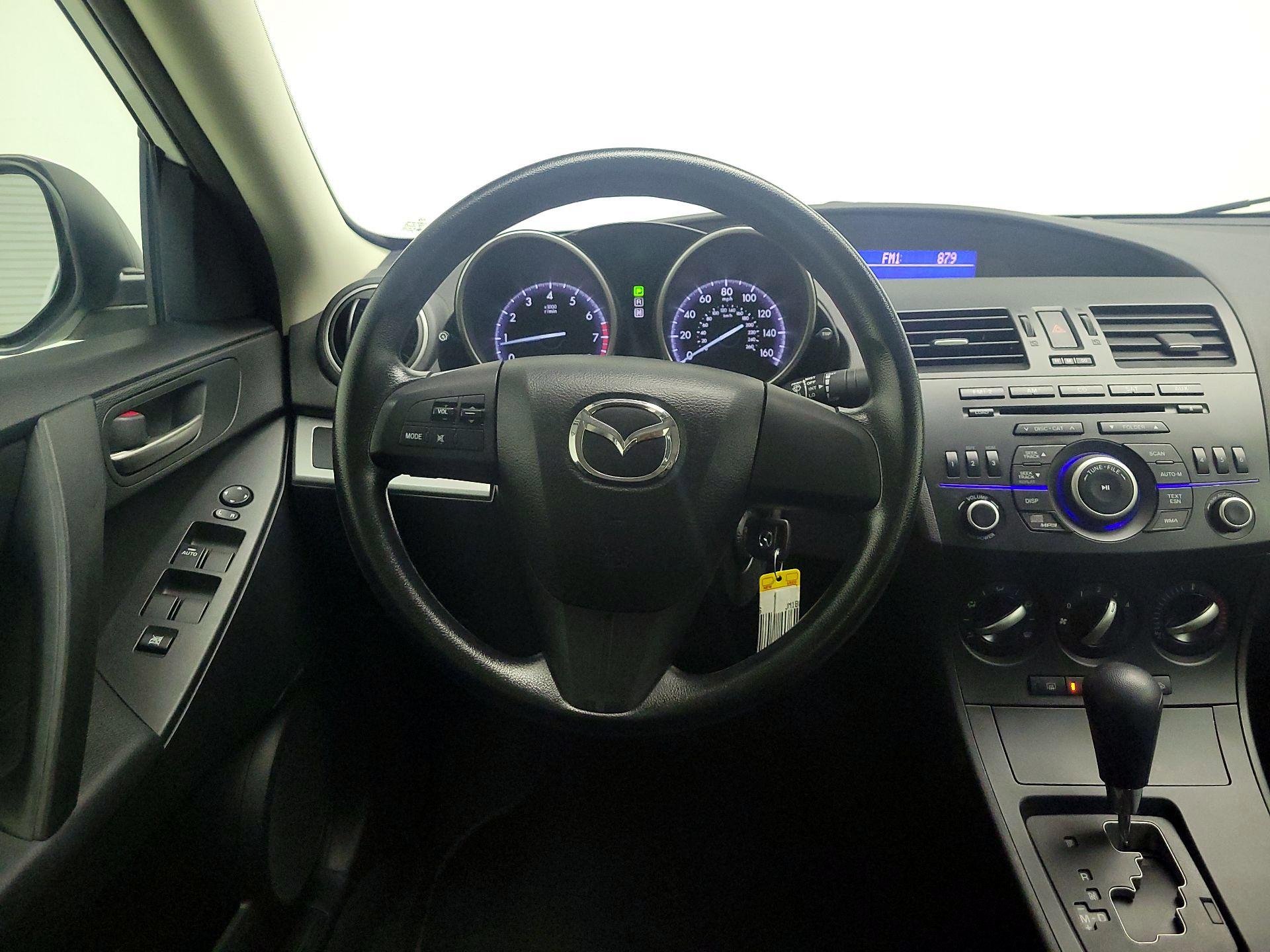 Thumbnail: 2013 Mazda Mazda3 - 10