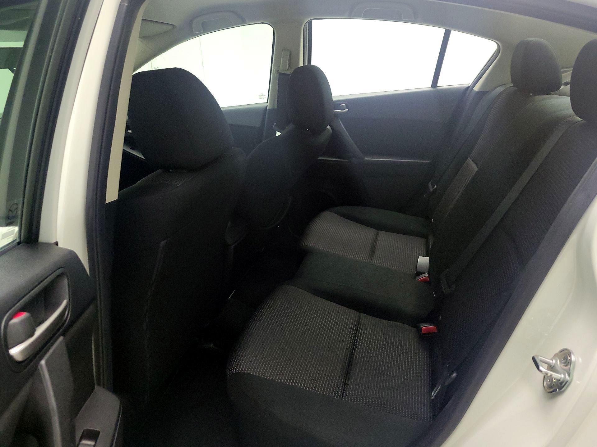 Thumbnail: 2013 Mazda Mazda3 - 16