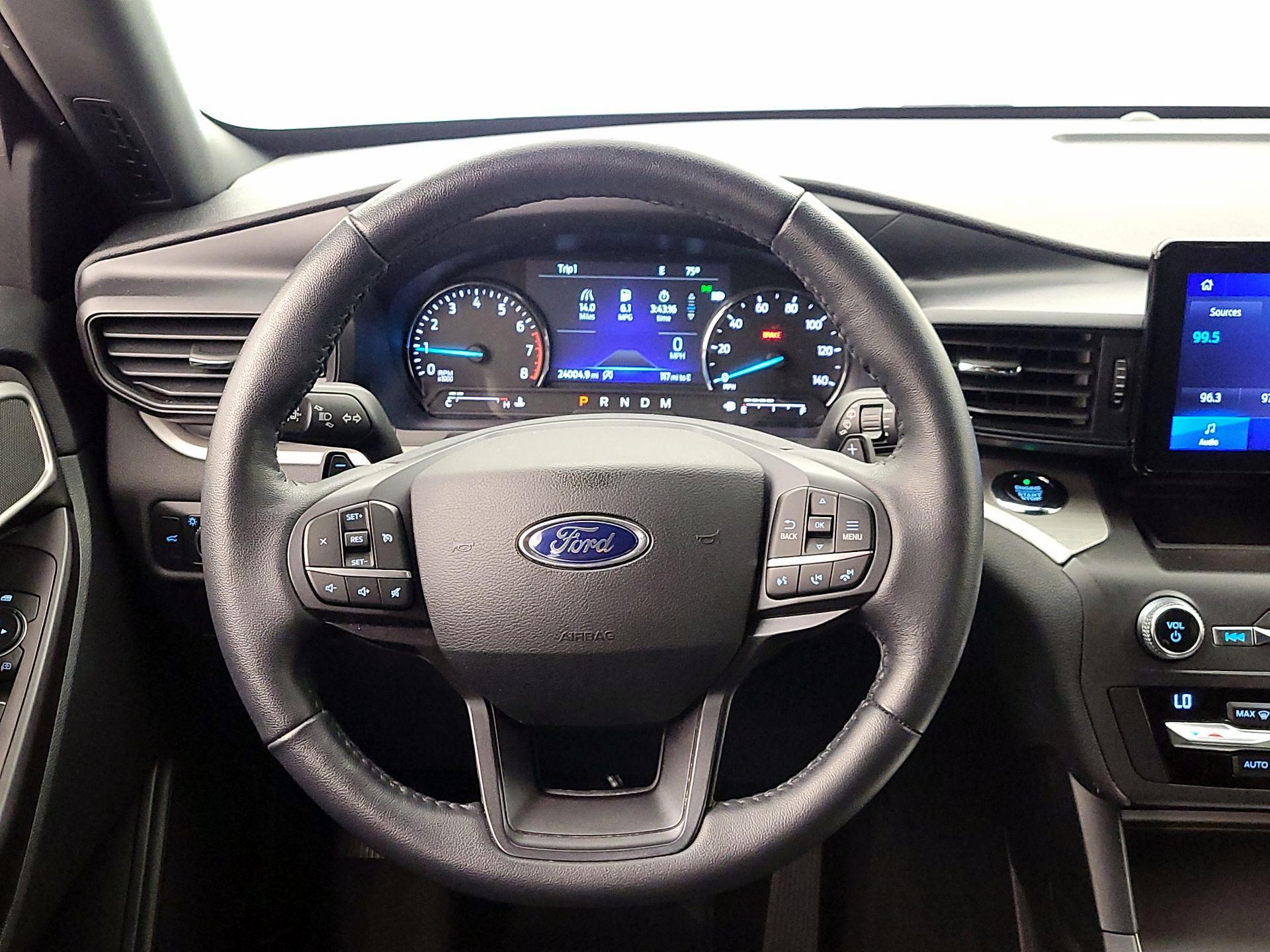 Thumbnail: 2020 Ford Explorer - 10