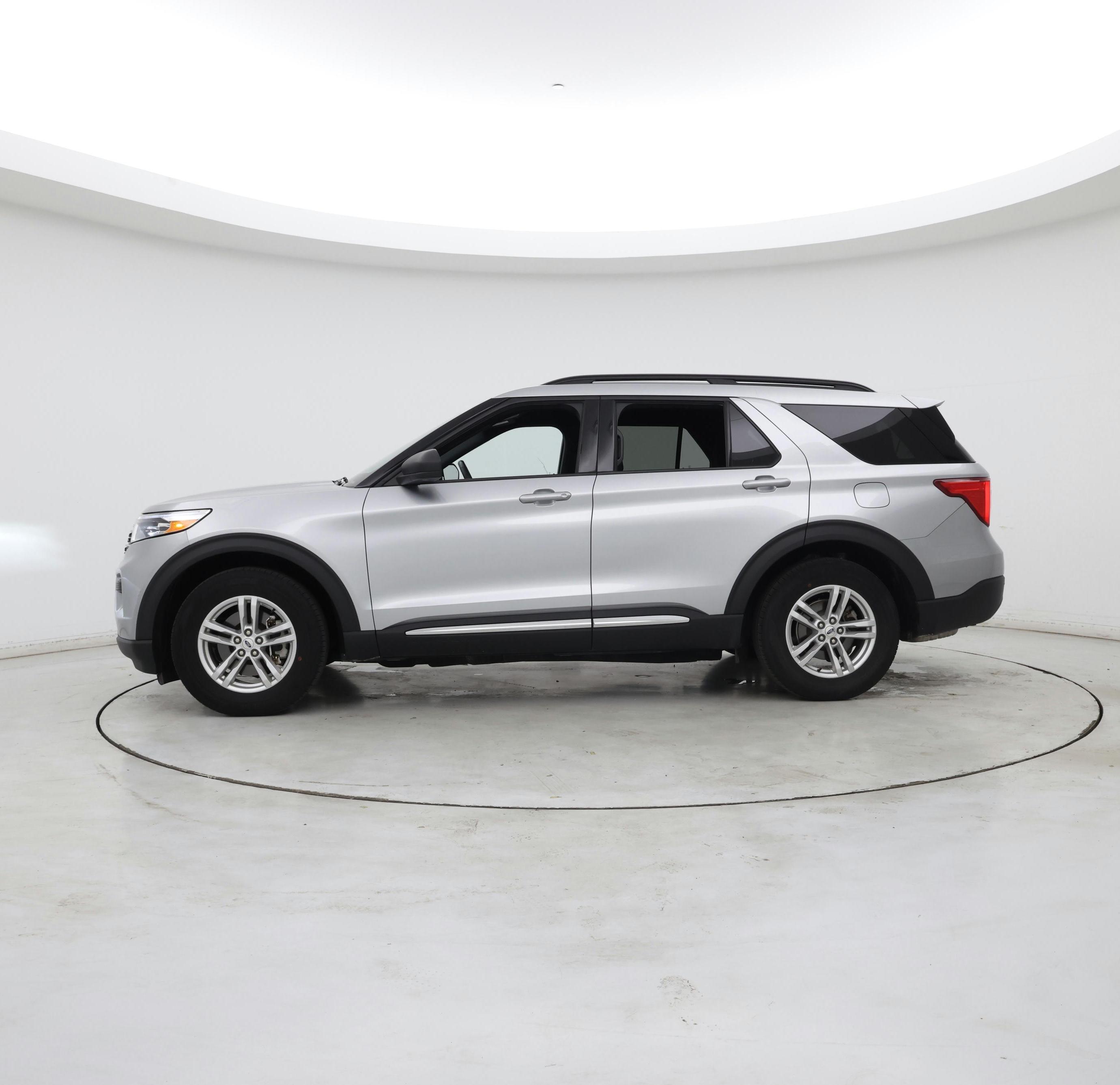 Thumbnail: 2020 Ford Explorer - 3