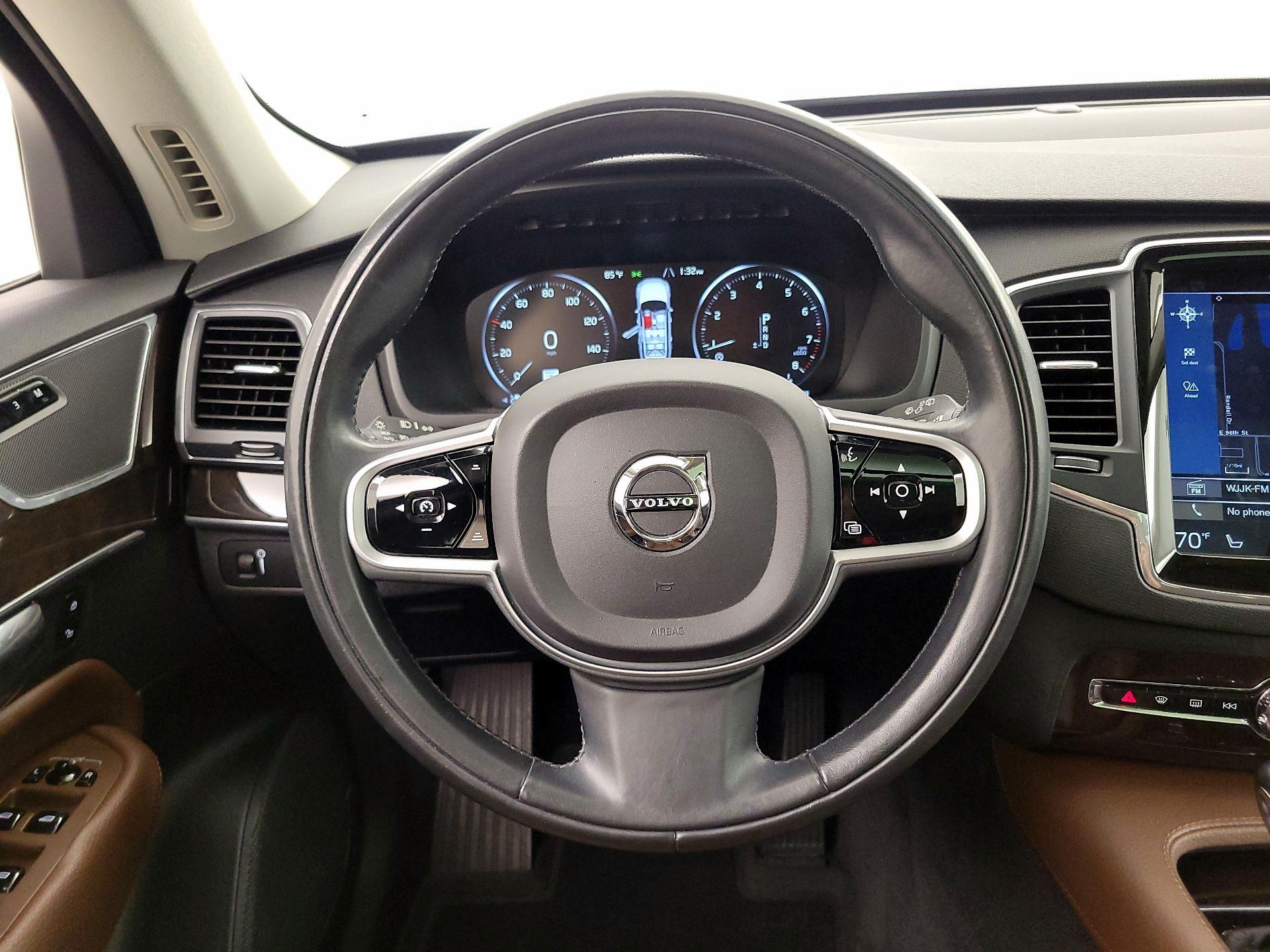 Thumbnail: 2019 Volvo XC90 - 10