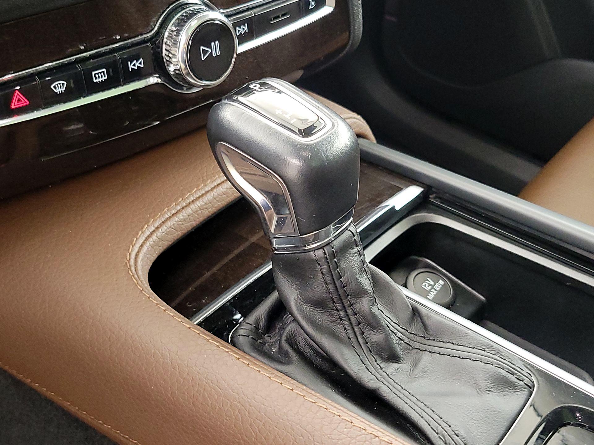 Thumbnail: 2019 Volvo XC90 - 18