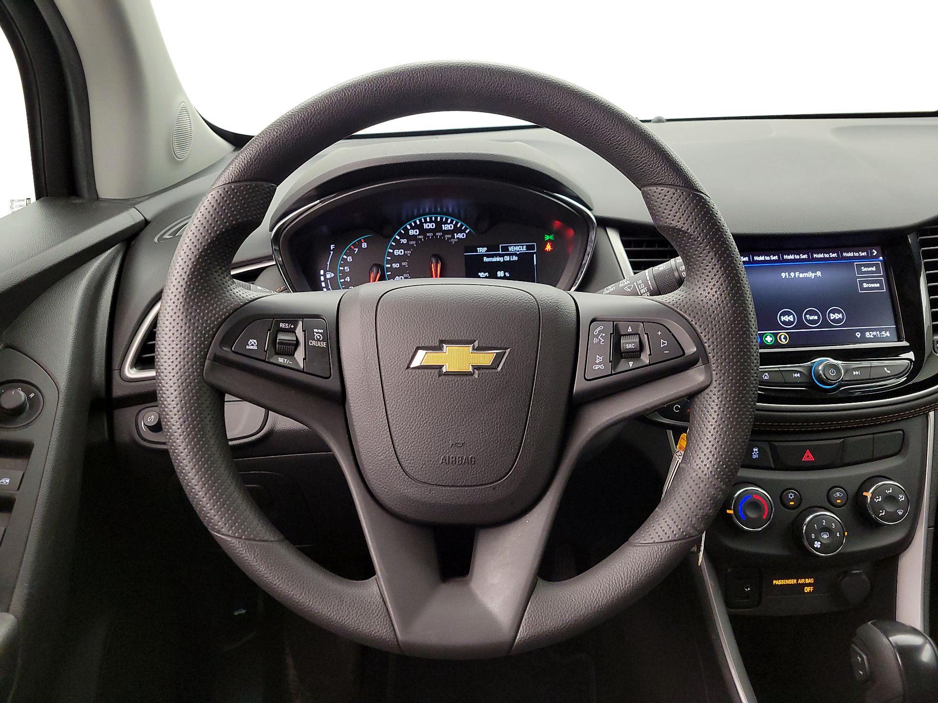 Thumbnail: 2022 Chevrolet Trax - 10