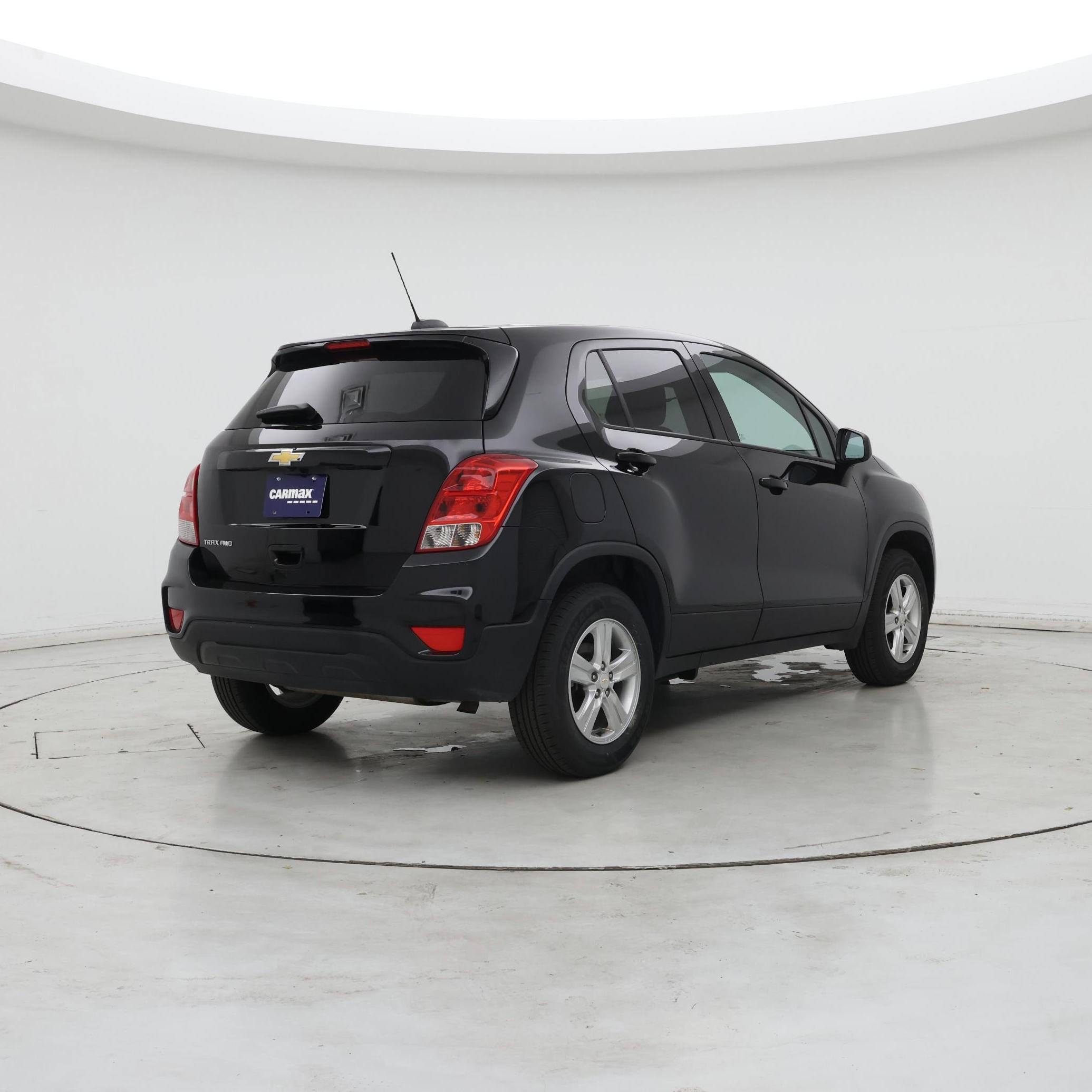 Thumbnail: 2022 Chevrolet Trax - 8