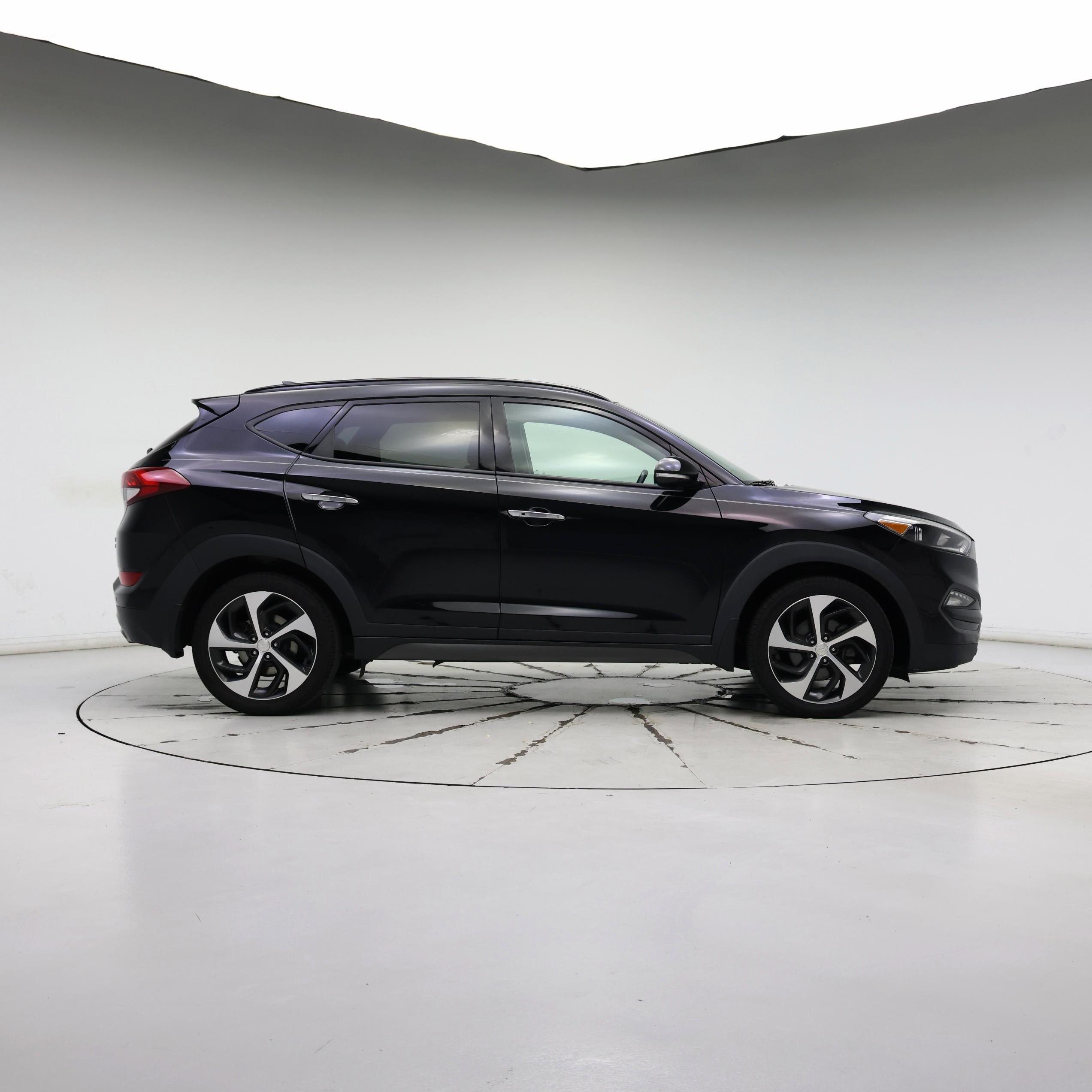 Thumbnail: 2016 Hyundai Tucson - 7