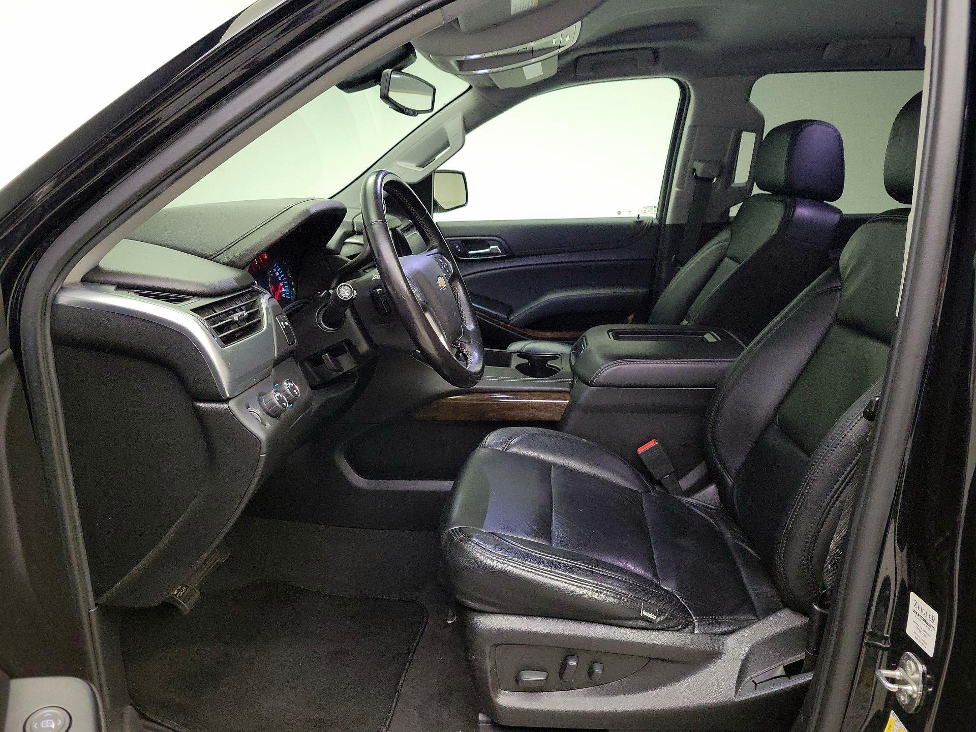 Thumbnail: 2020 Chevrolet Tahoe - 11
