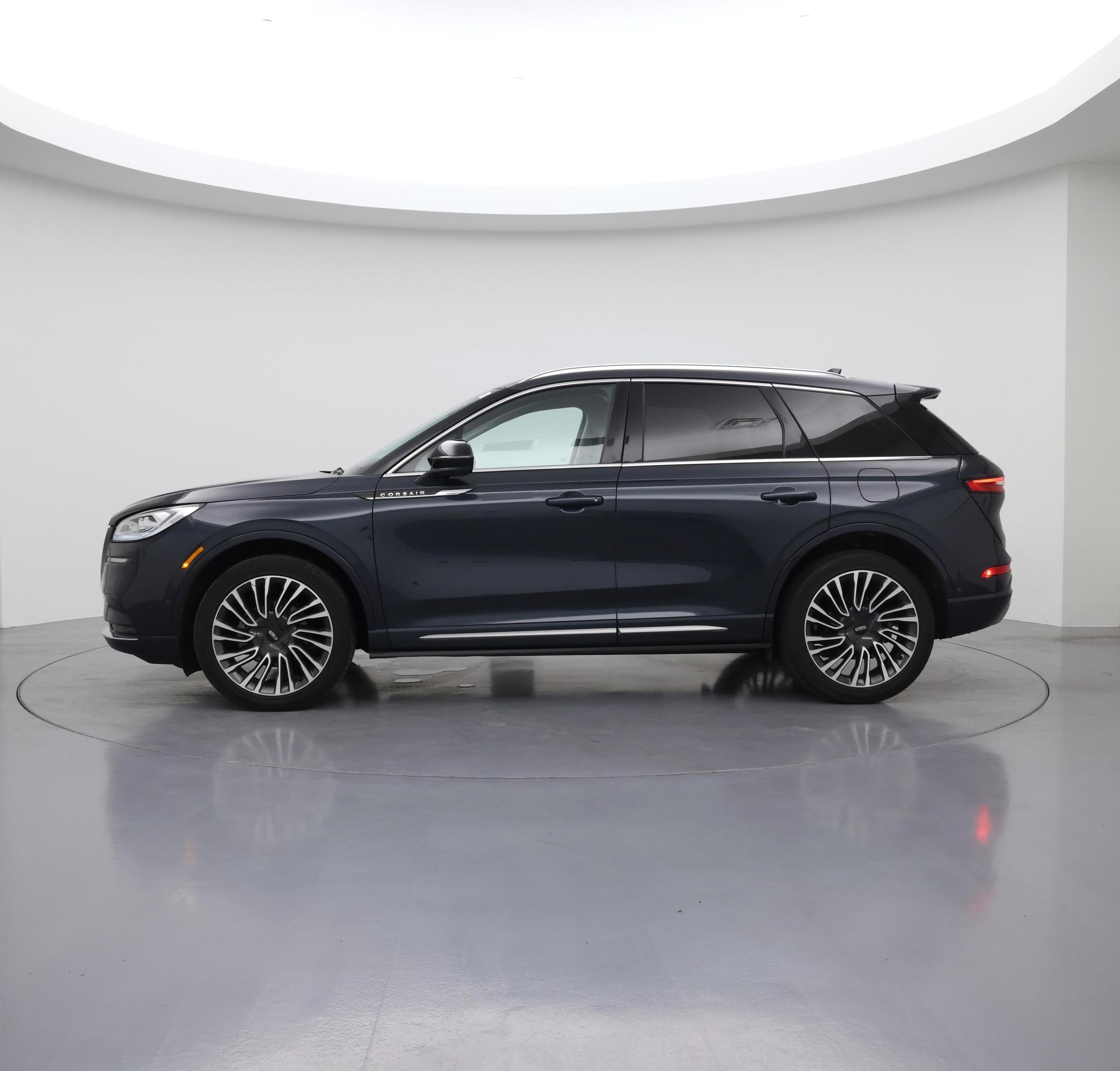 Thumbnail: 2020 Lincoln Corsair - 3