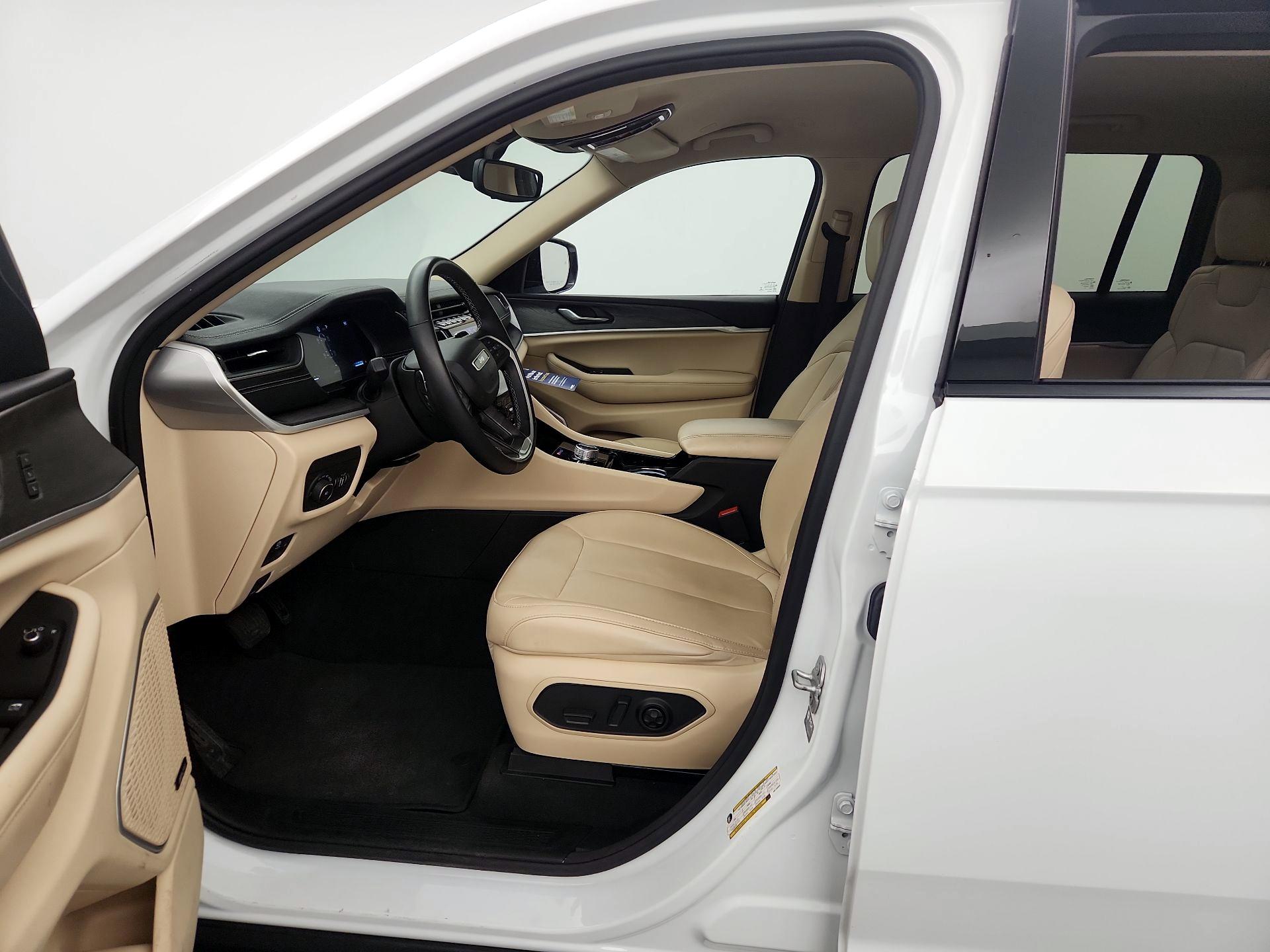 Thumbnail: 2021 Jeep Grand Cherokee L - 11