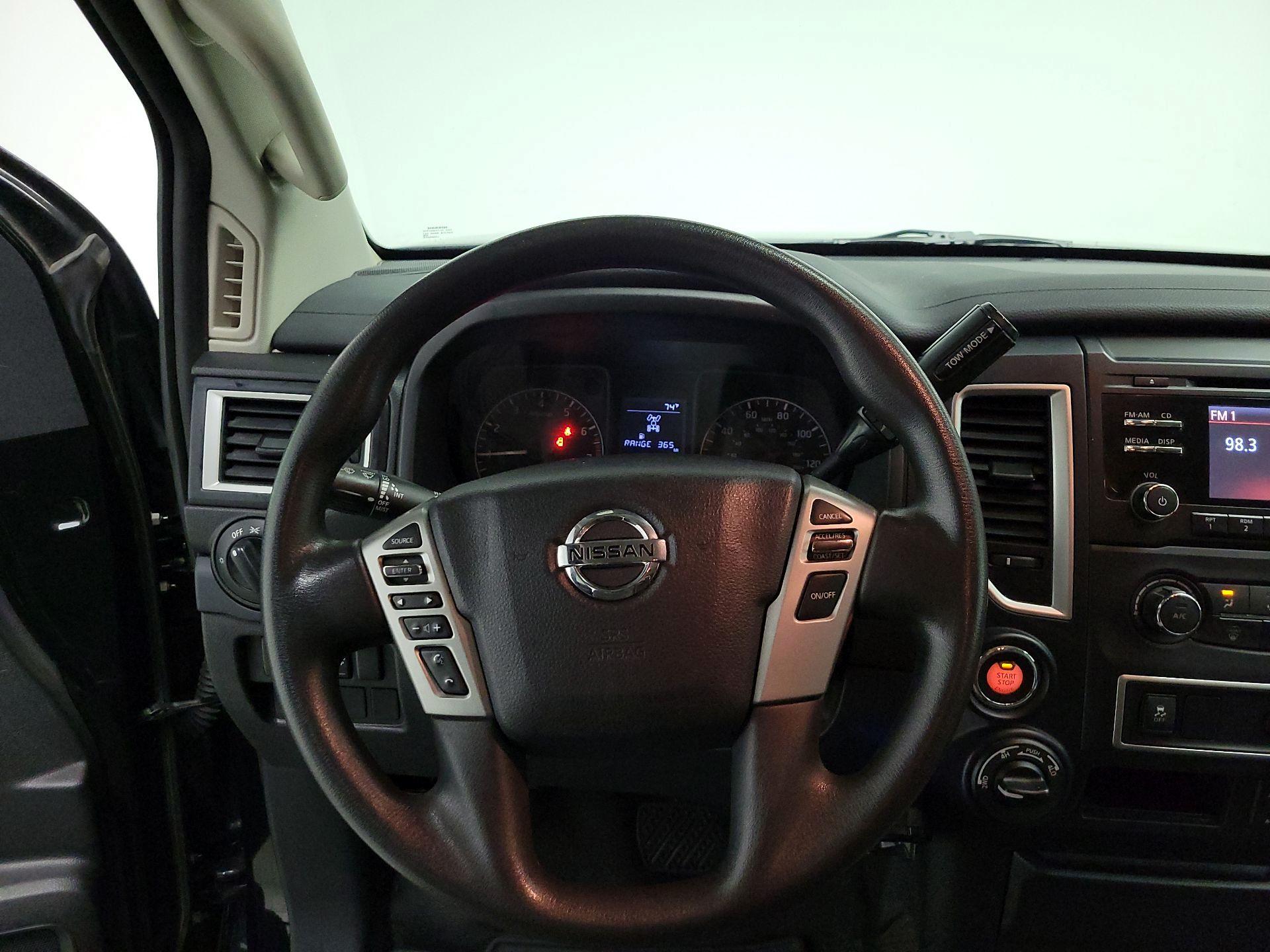 Thumbnail: 2018 Nissan Titan - 10