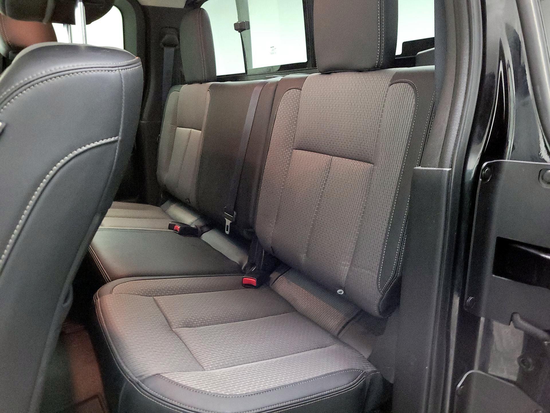 Thumbnail: 2018 Nissan Titan - 19