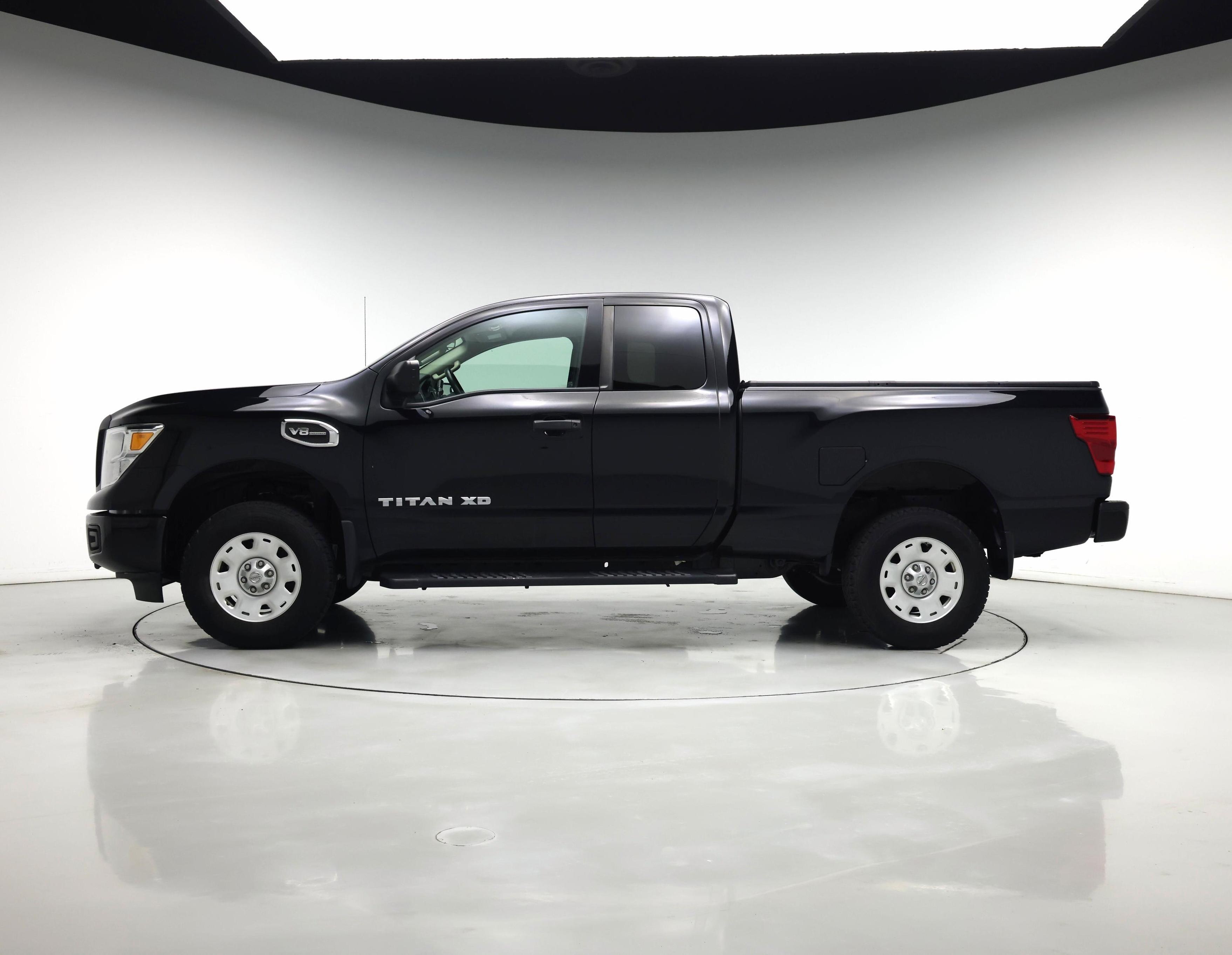 Thumbnail: 2018 Nissan Titan - 3