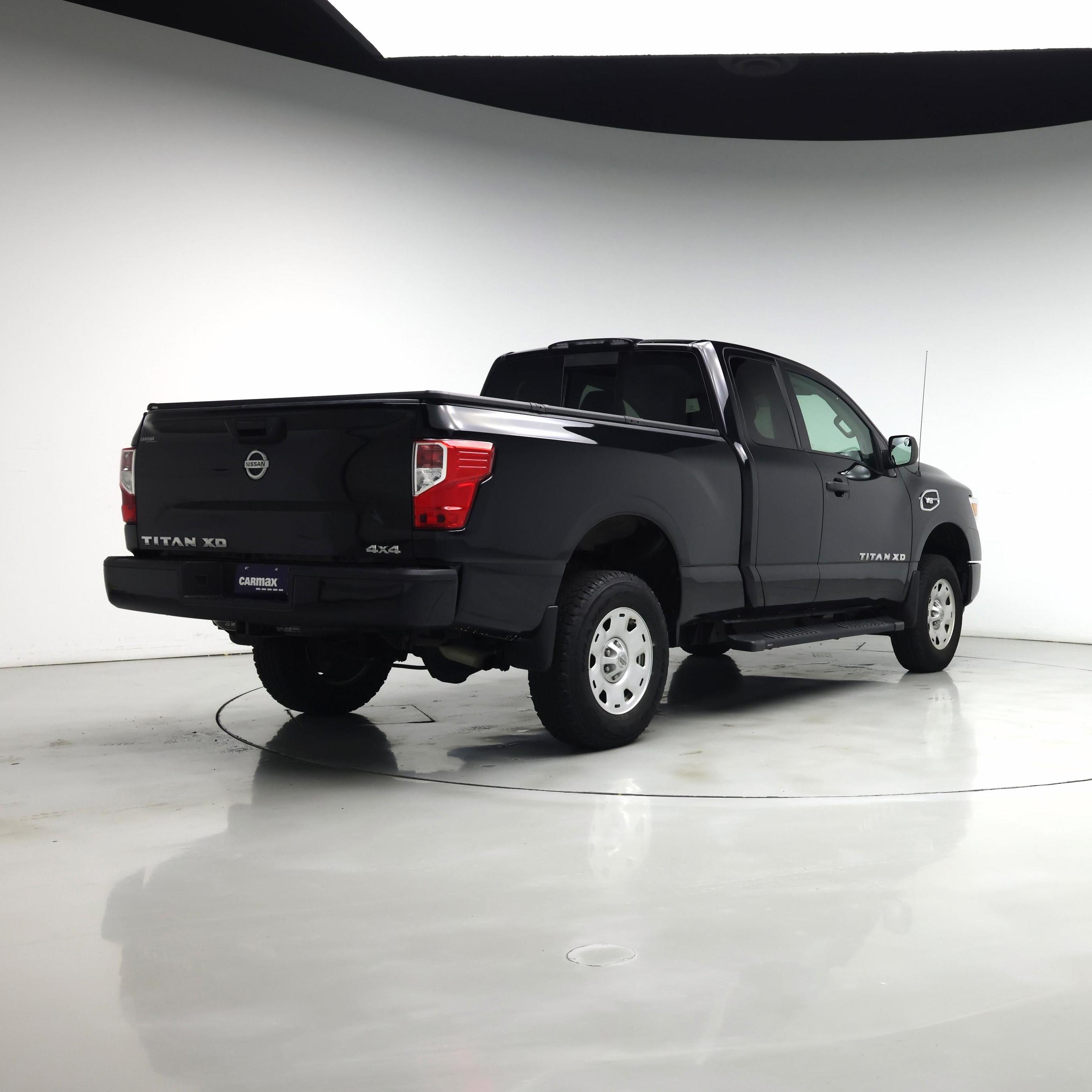 Thumbnail: 2018 Nissan Titan - 8