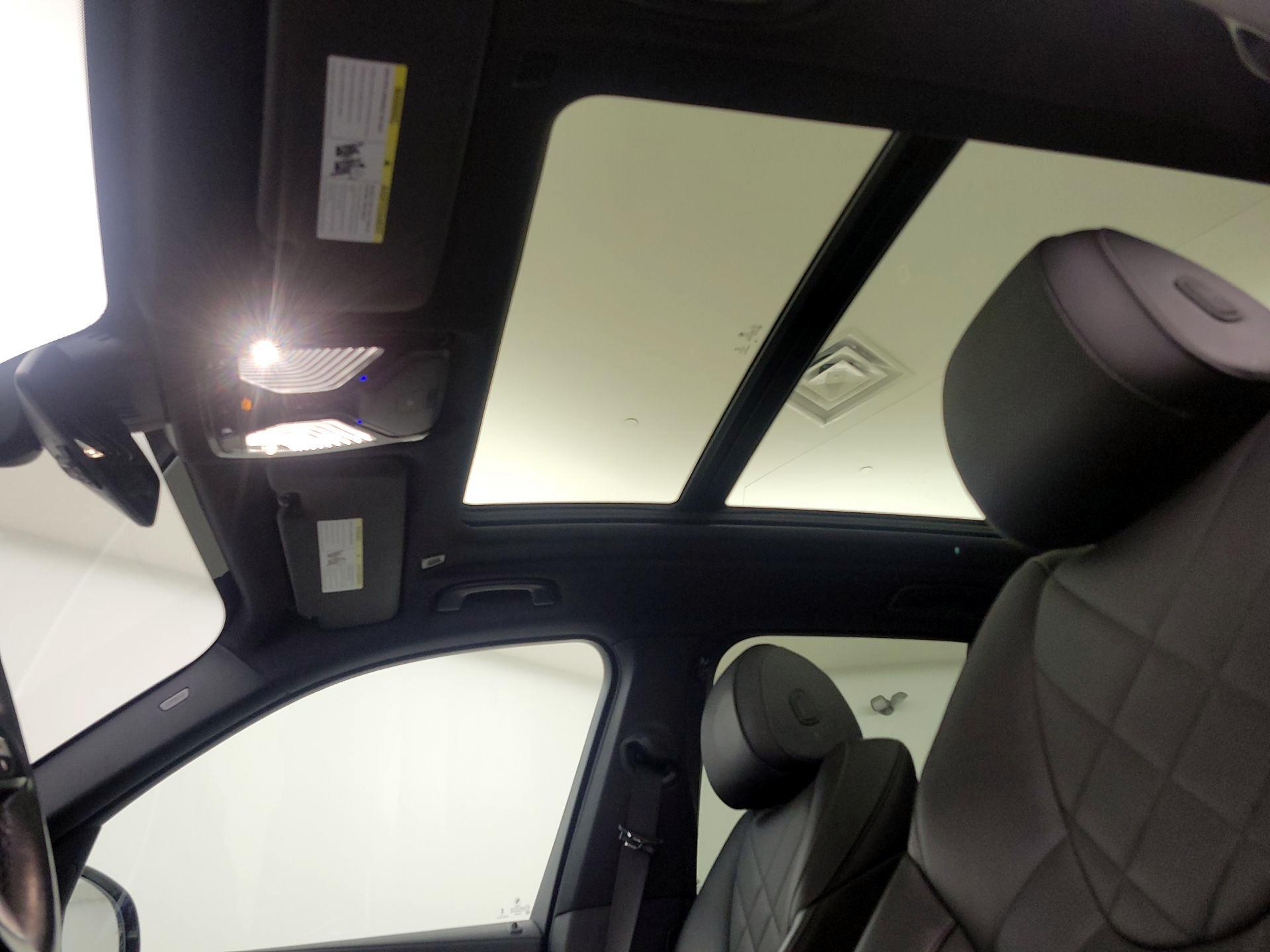 Thumbnail: 2023 BMW X5 - 20