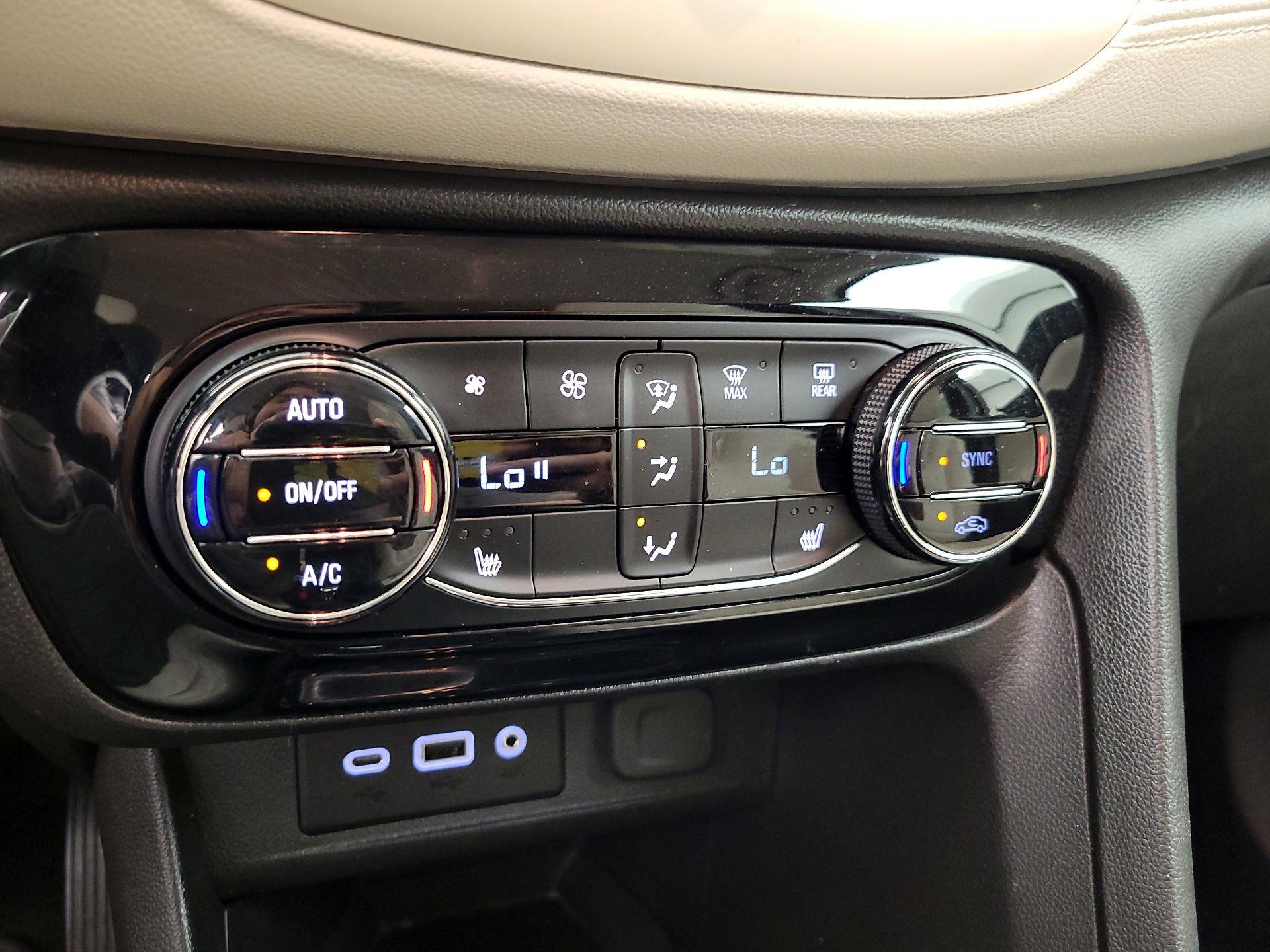 Thumbnail: 2021 Buick Encore GX - 16
