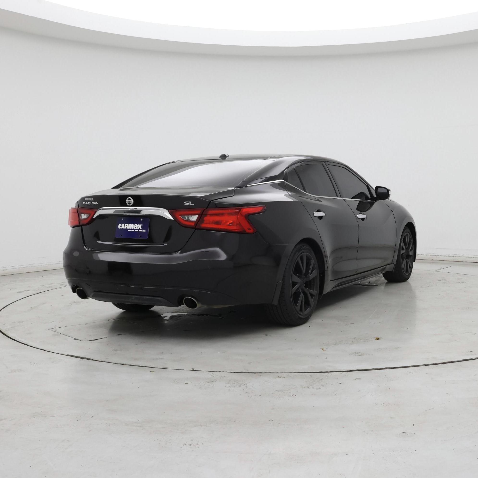 Thumbnail: 2017 Nissan Maxima - 8