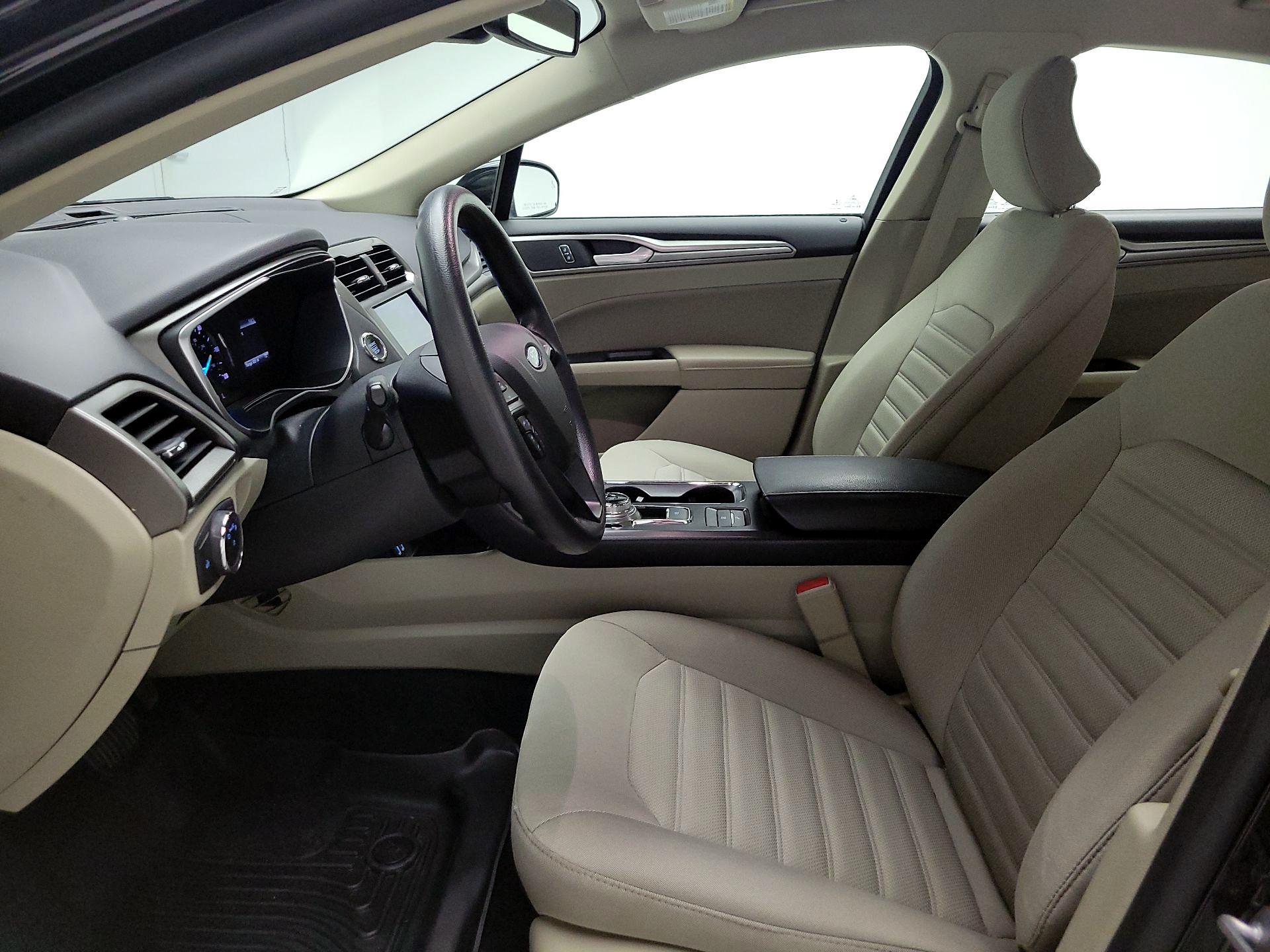 Thumbnail: 2019 Ford Fusion - 11