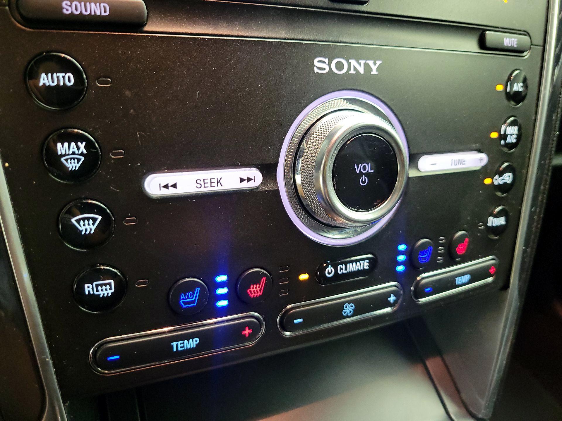 Thumbnail: 2019 Ford Explorer - 17