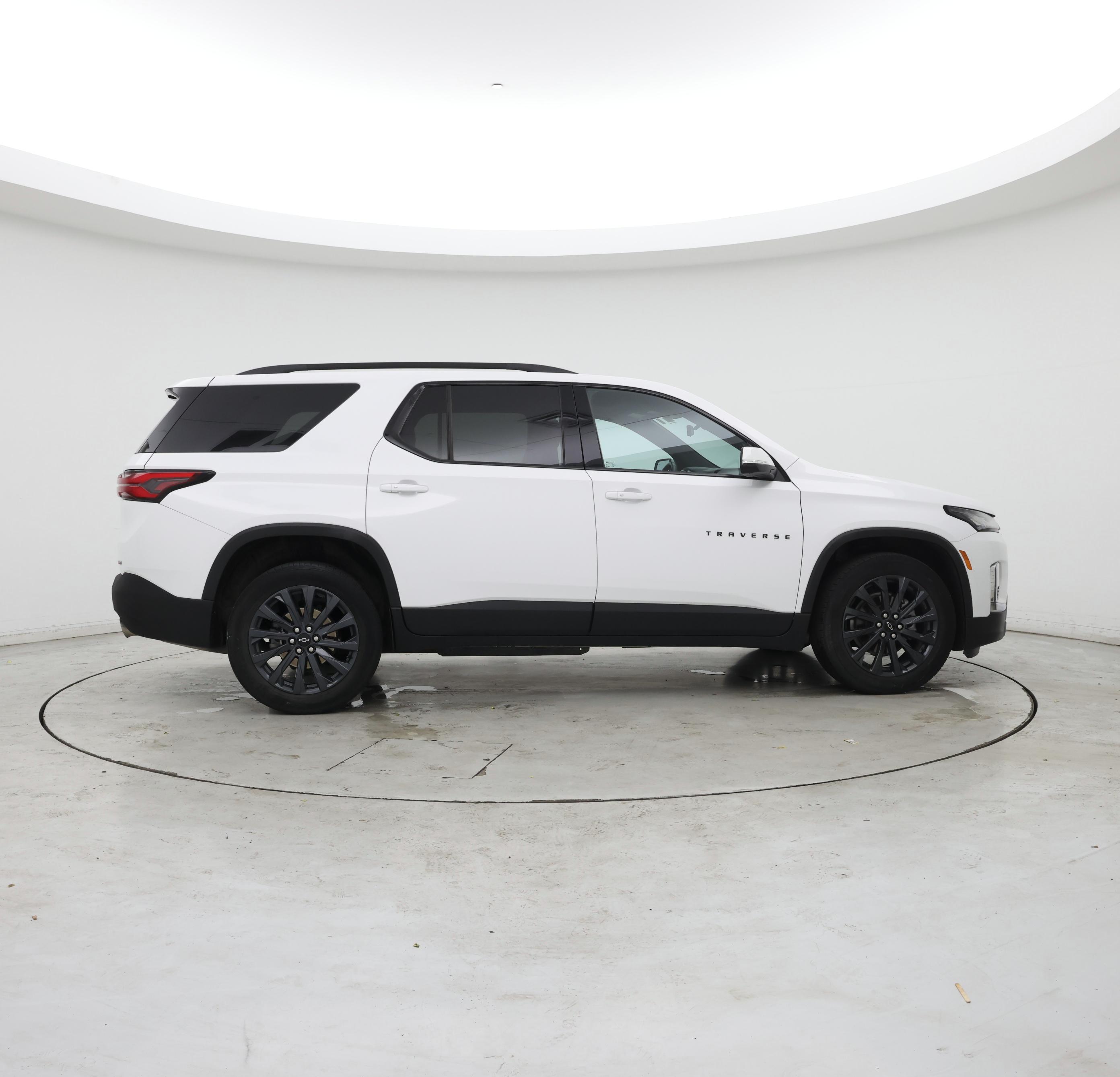 Thumbnail: 2022 Chevrolet Traverse - 7
