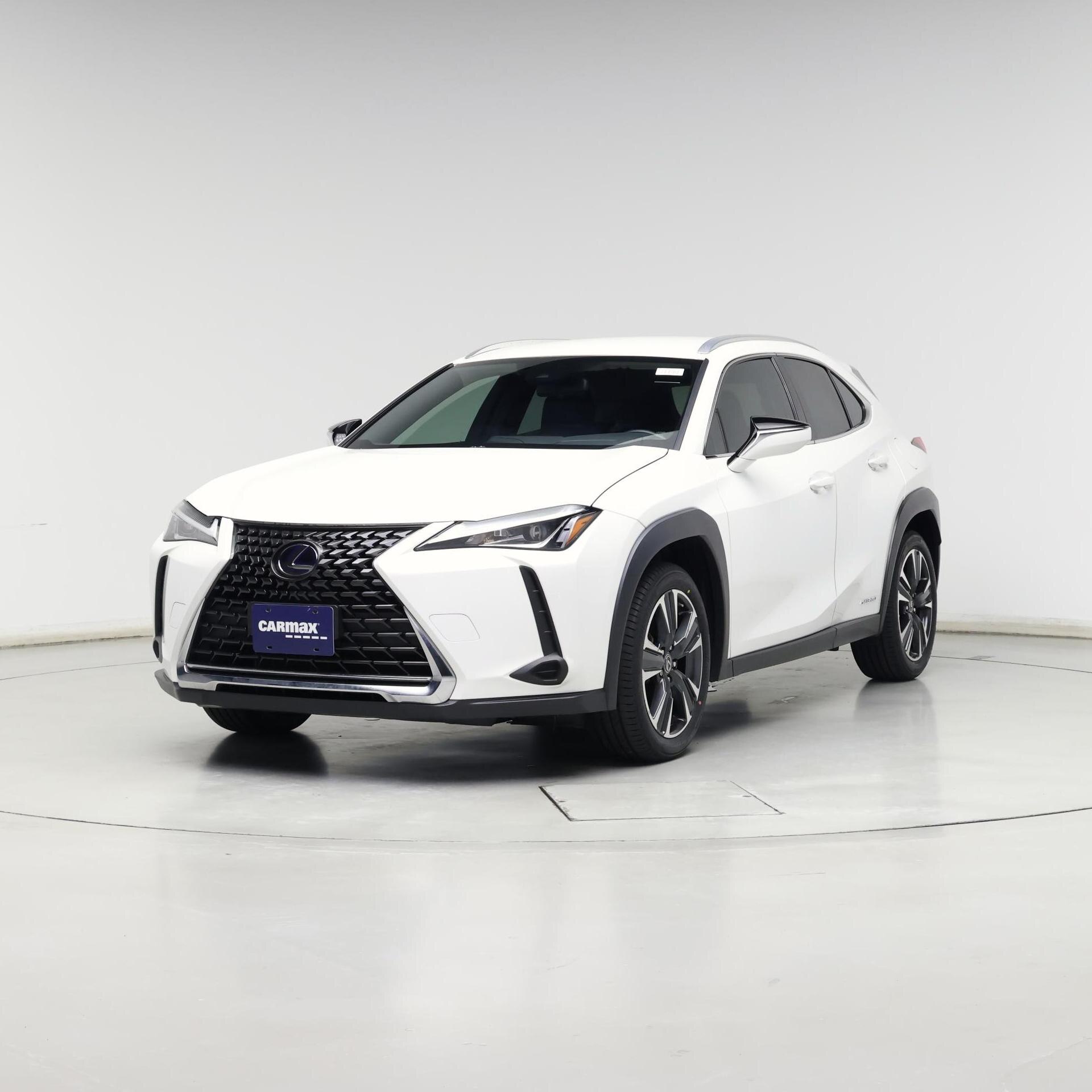 Thumbnail: 2020 Lexus UX - 4