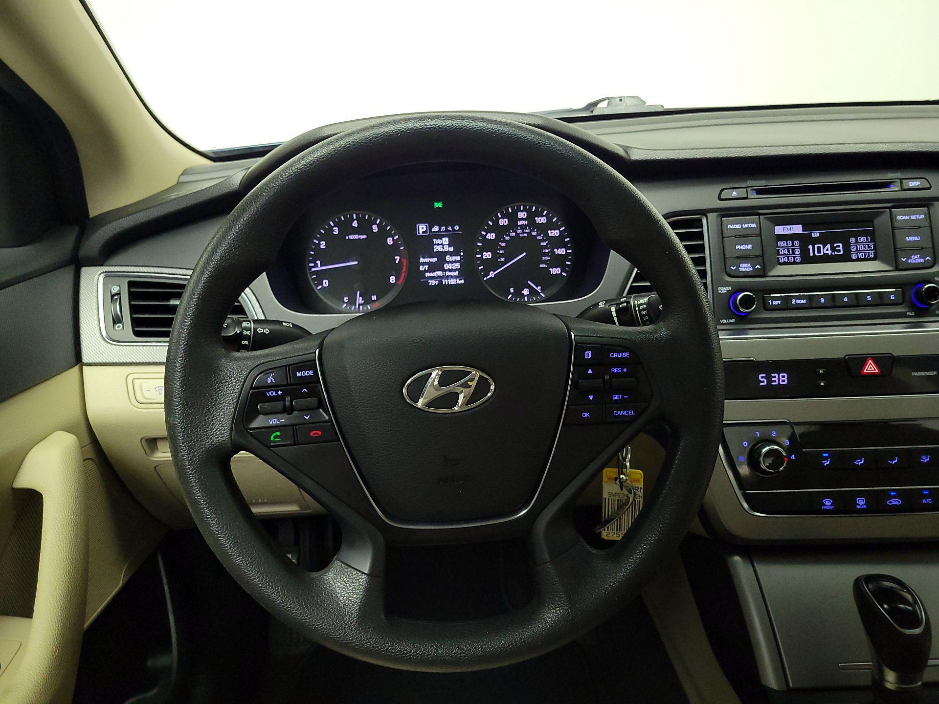 Thumbnail: 2017 Hyundai Sonata - 10