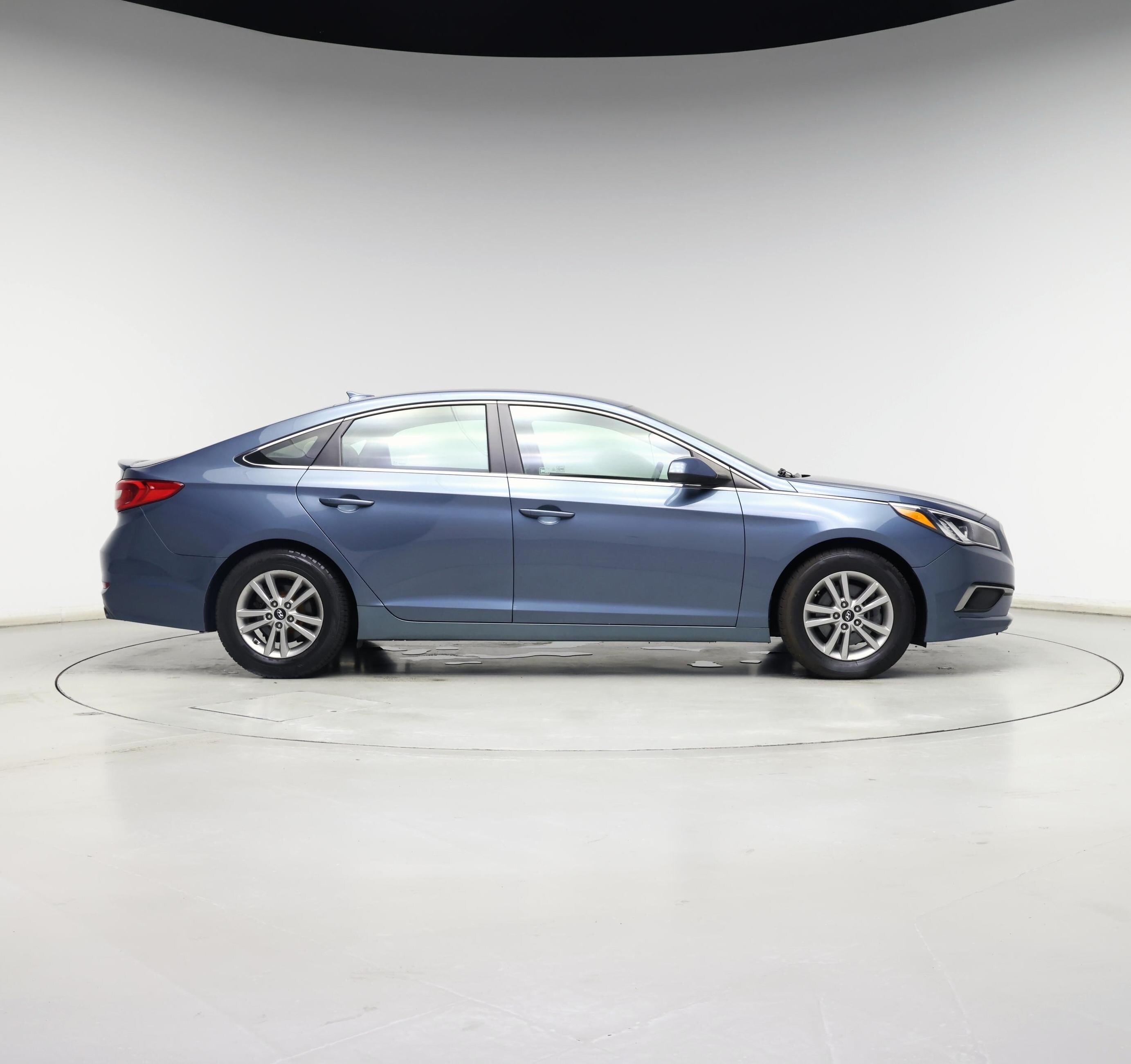 Thumbnail: 2017 Hyundai Sonata - 7