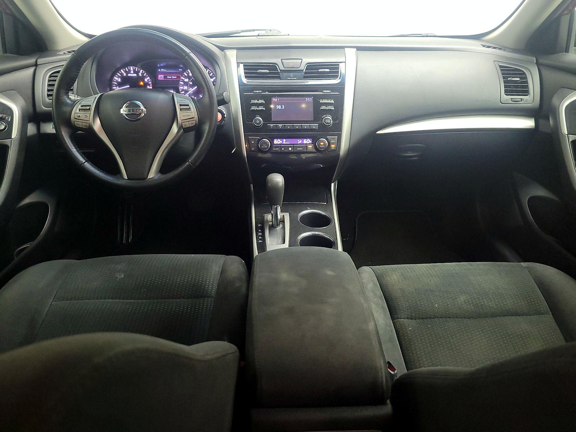 Thumbnail: 2014 Nissan Altima - 9