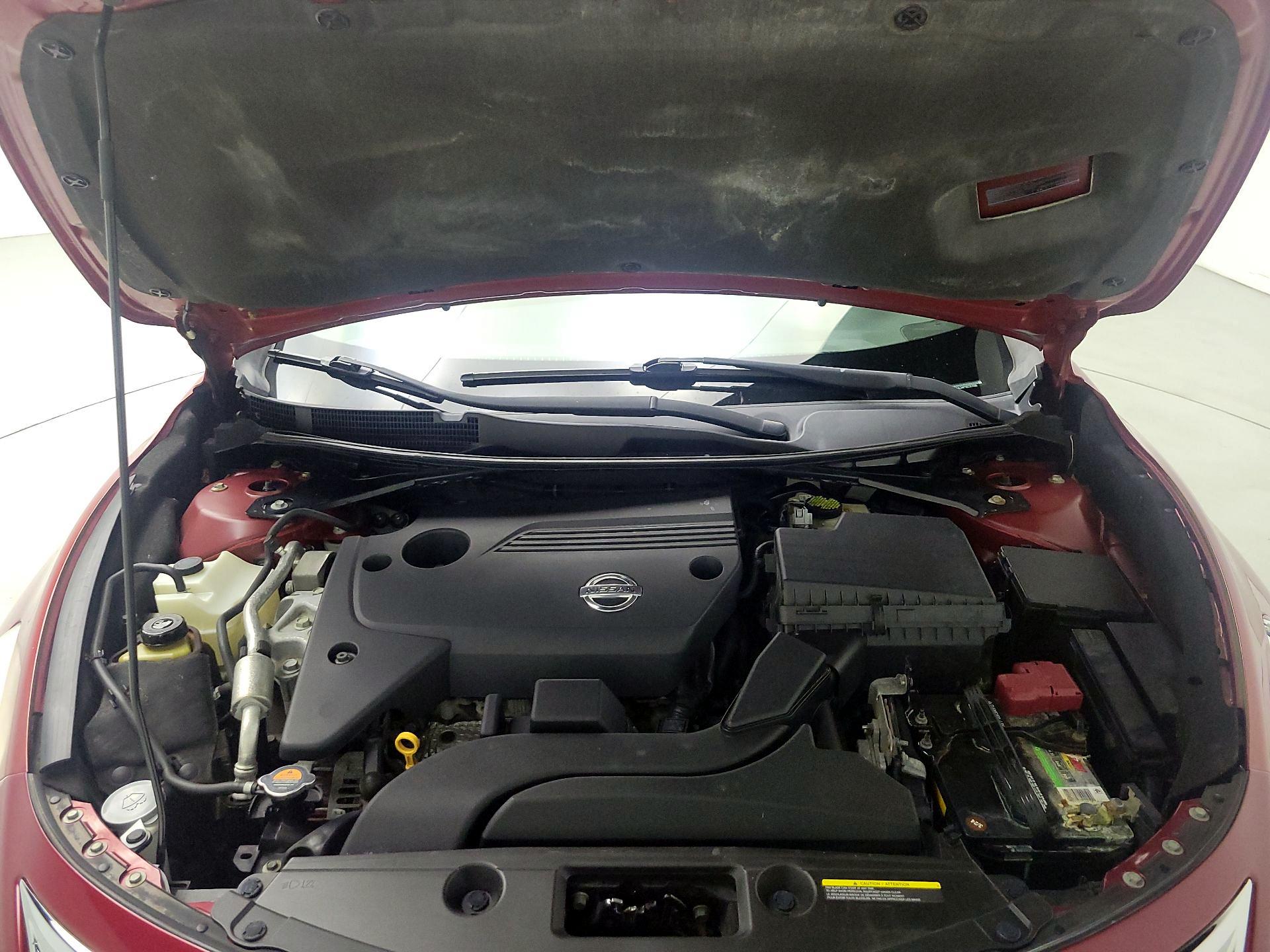 Thumbnail: 2014 Nissan Altima - 19