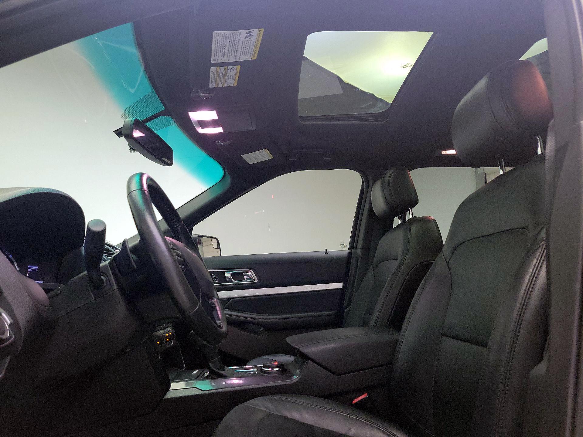 Thumbnail: 2016 Ford Explorer - 19