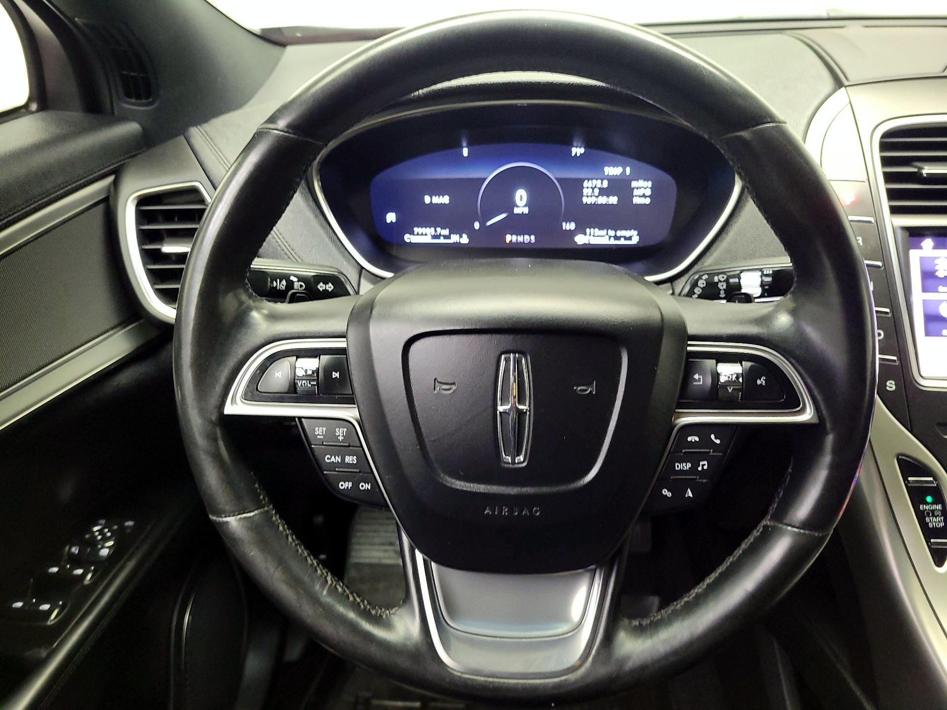 Thumbnail: 2019 Lincoln Nautilus - 10