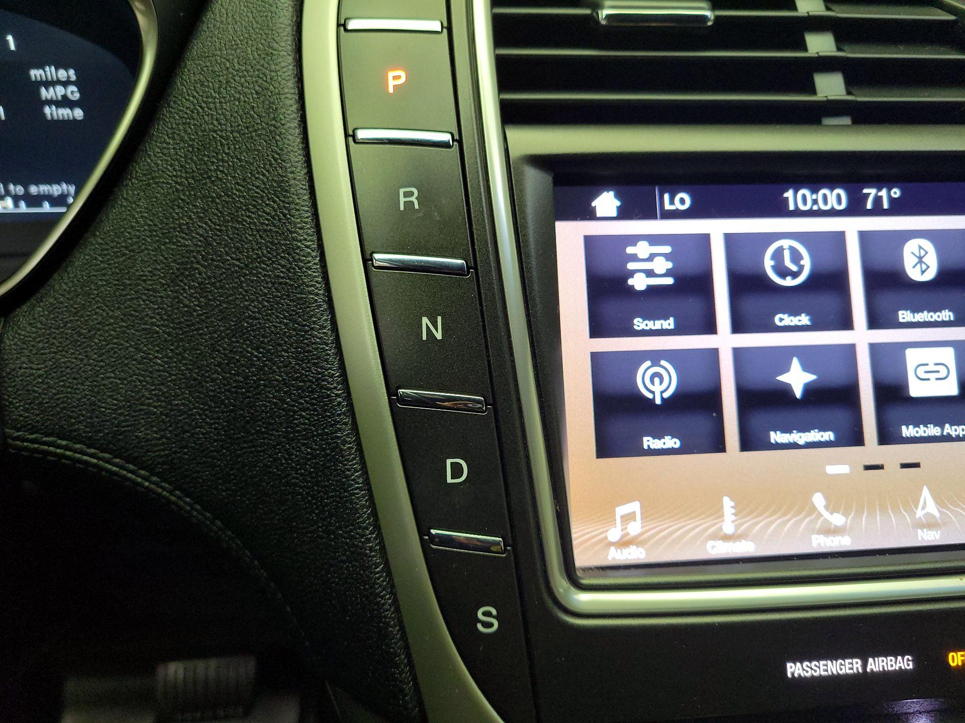 Thumbnail: 2019 Lincoln Nautilus - 18