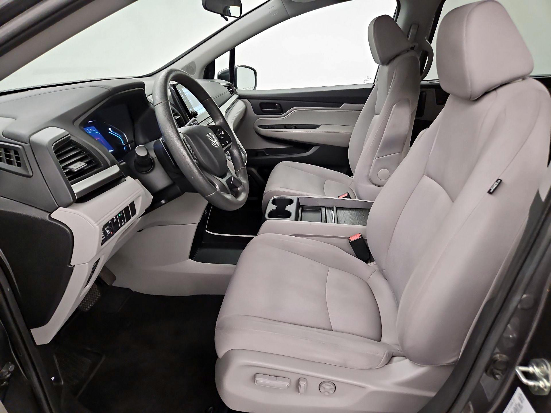 Thumbnail: 2019 Honda Odyssey - 11