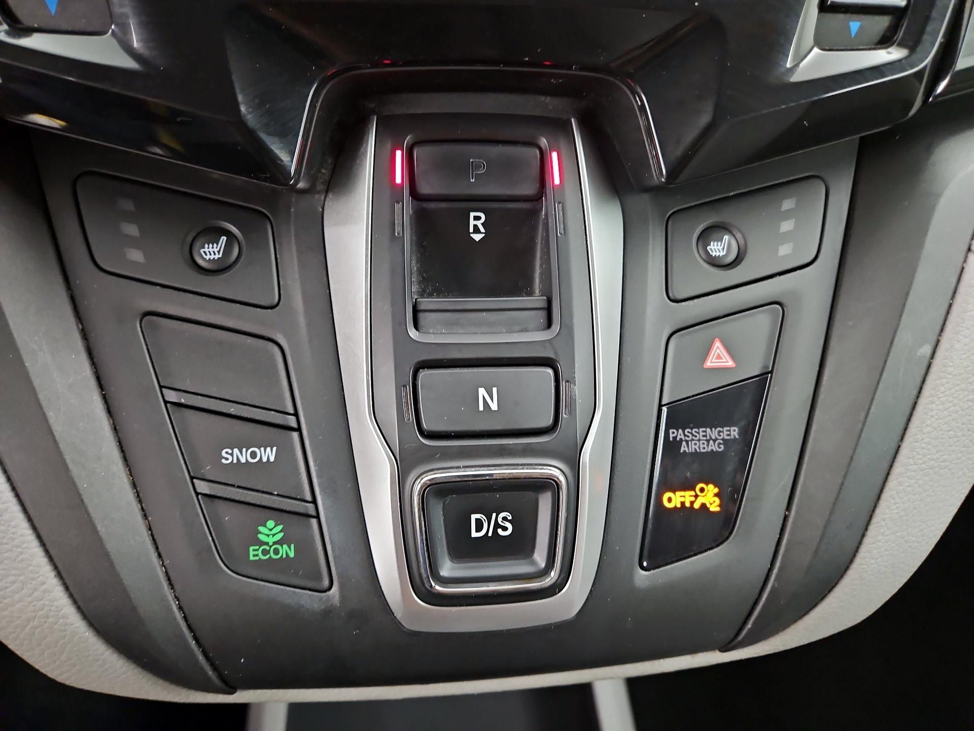 Thumbnail: 2019 Honda Odyssey - 17