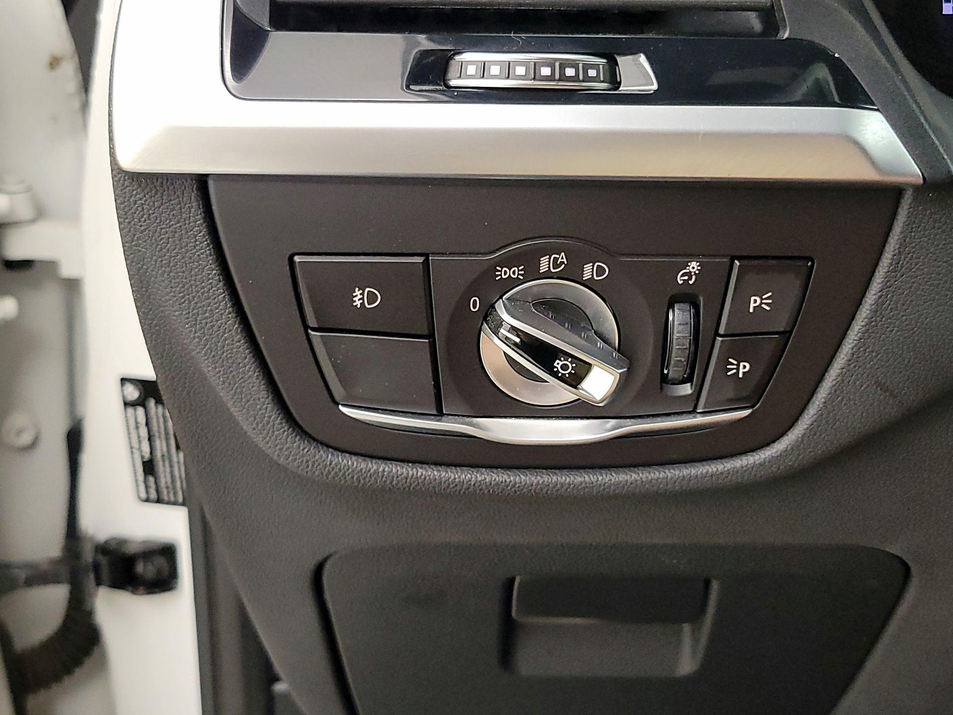 Thumbnail: 2020 BMW X3 - 13