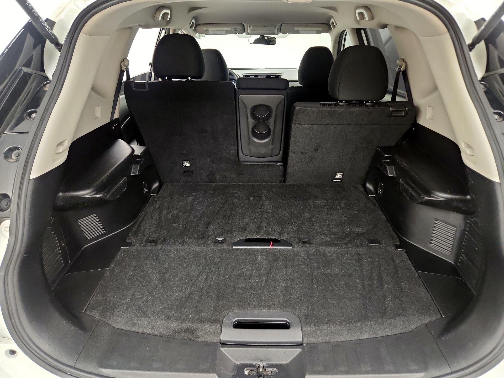 Thumbnail: 2018 Nissan Rogue - 20
