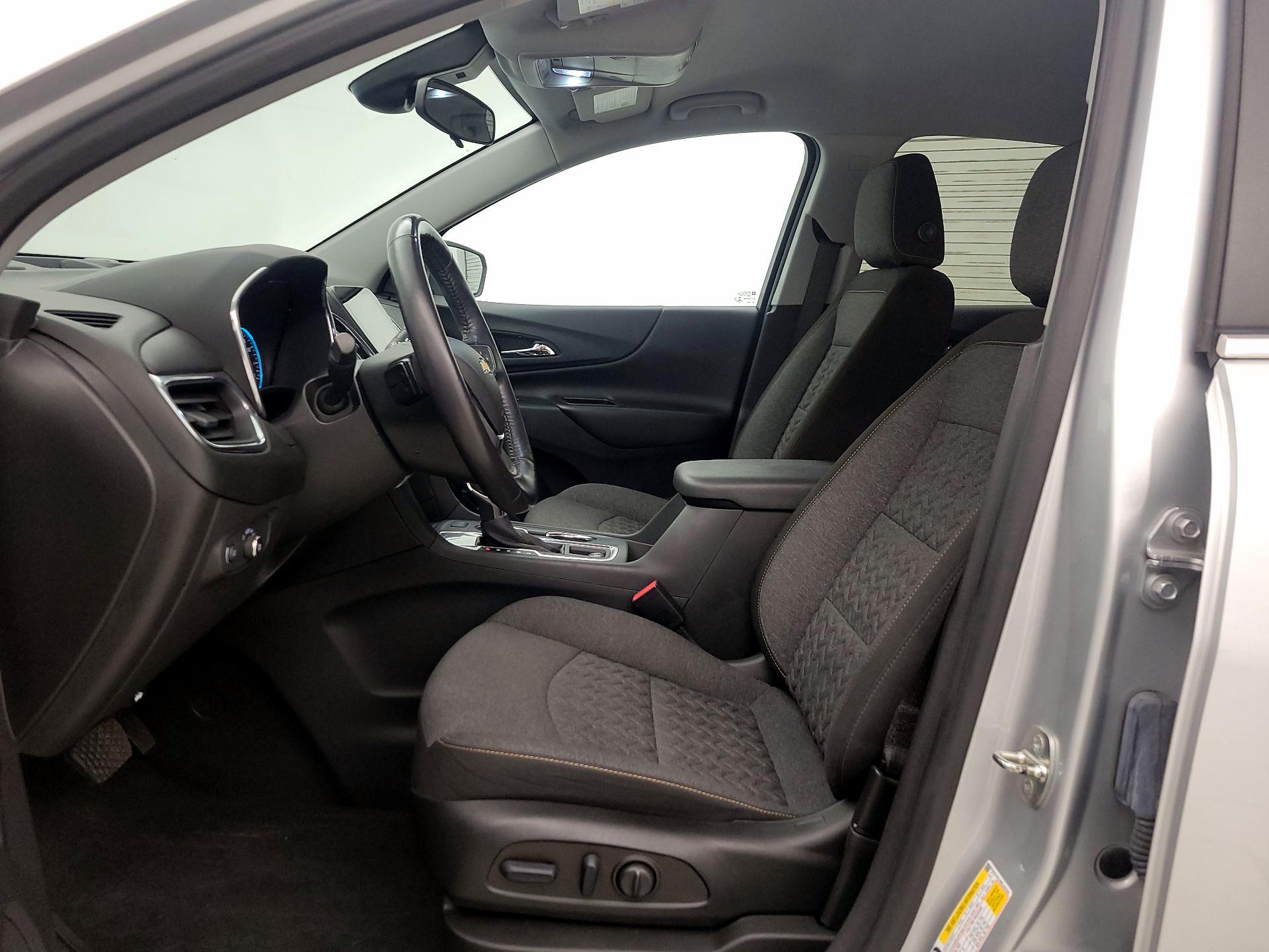 Thumbnail: 2022 Chevrolet Equinox - 11