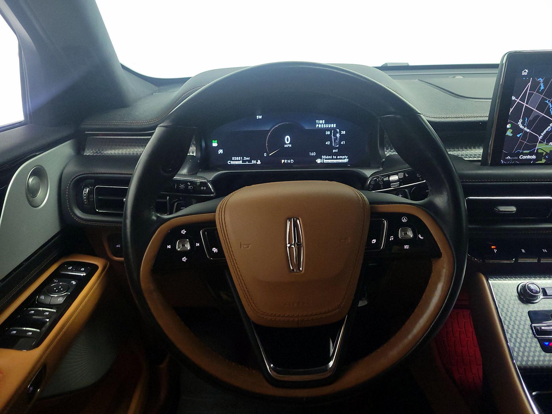 Thumbnail: 2020 Lincoln Aviator - 10