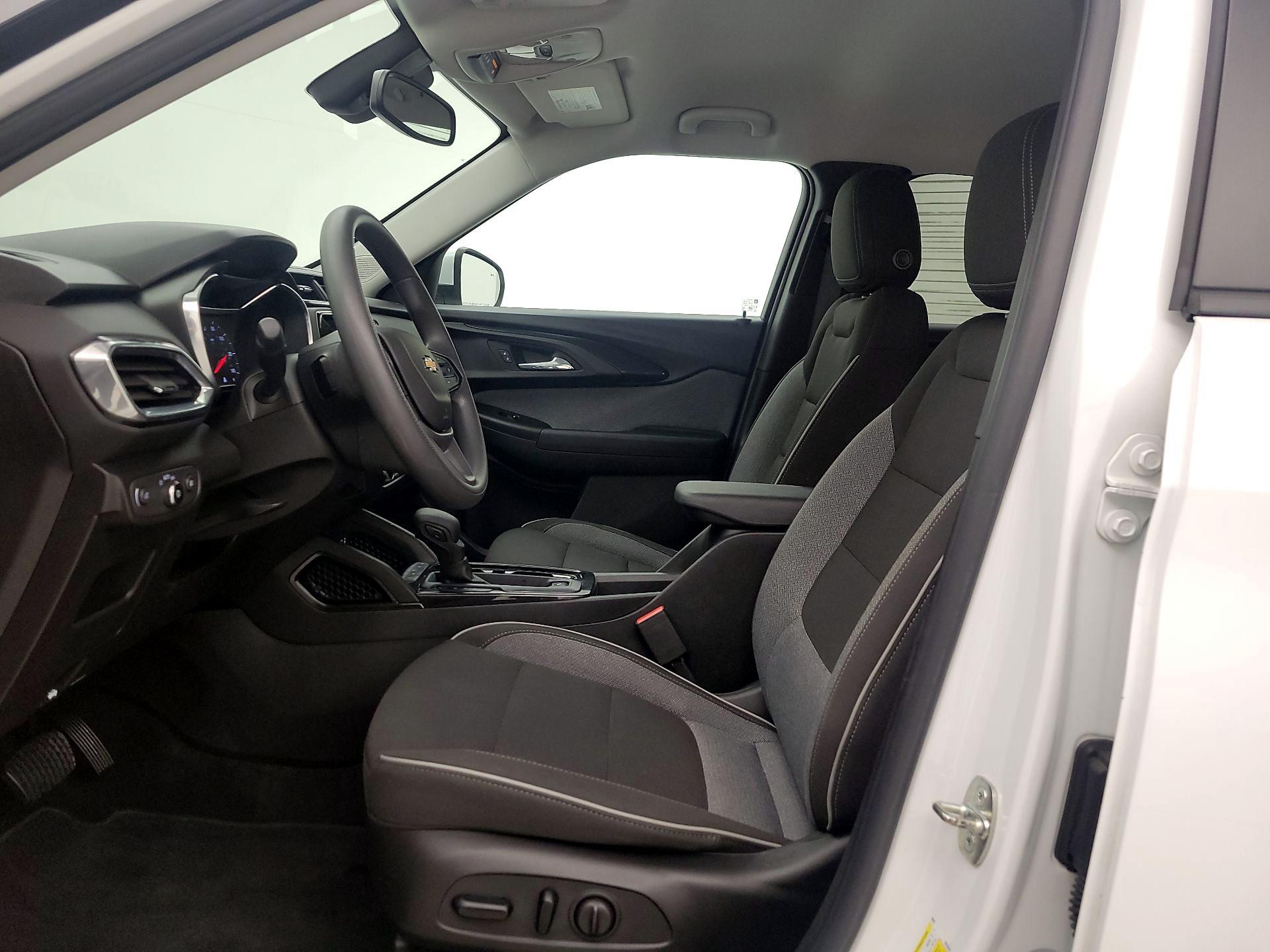 Thumbnail: 2022 Chevrolet TrailBlazer - 11