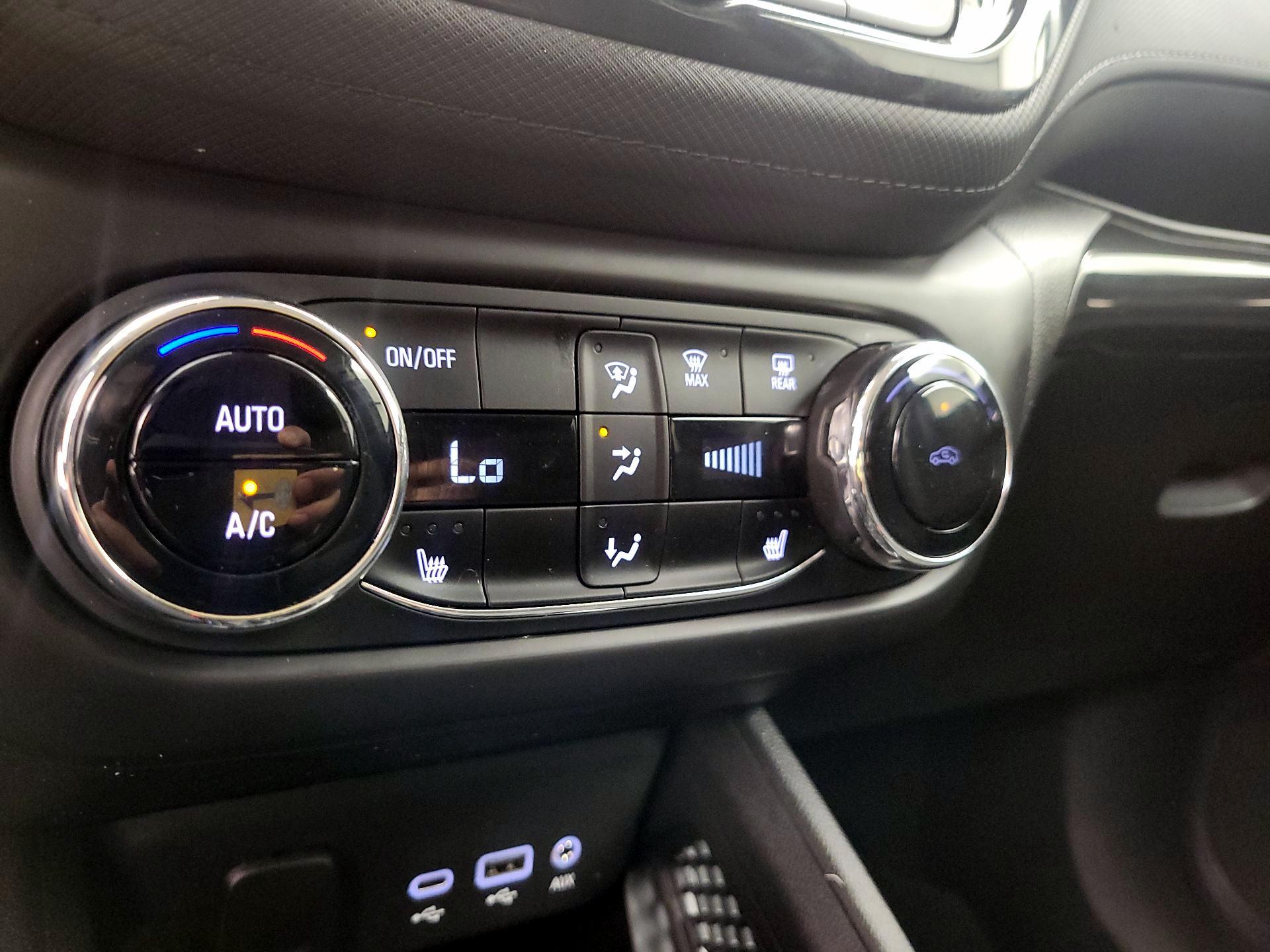 Thumbnail: 2022 Chevrolet TrailBlazer - 16