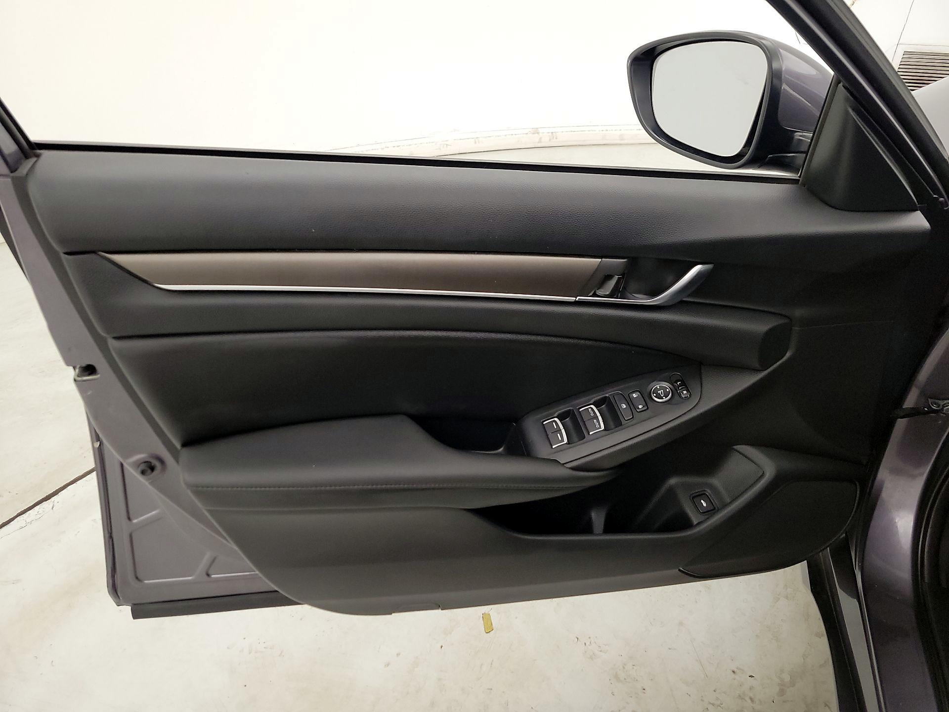 Thumbnail: 2019 Honda Accord - 12