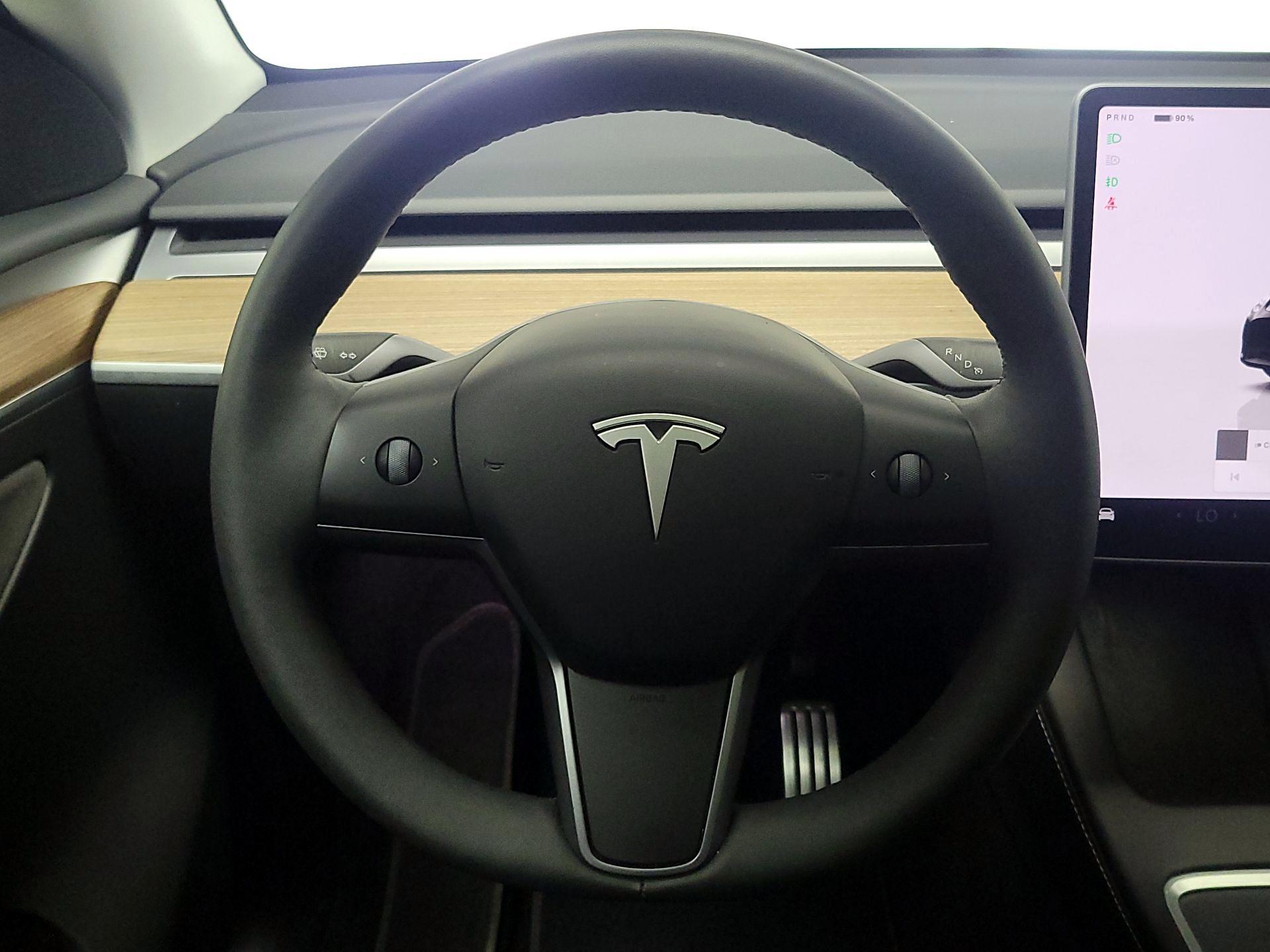 Thumbnail: 2025 Tesla Model Y - 10
