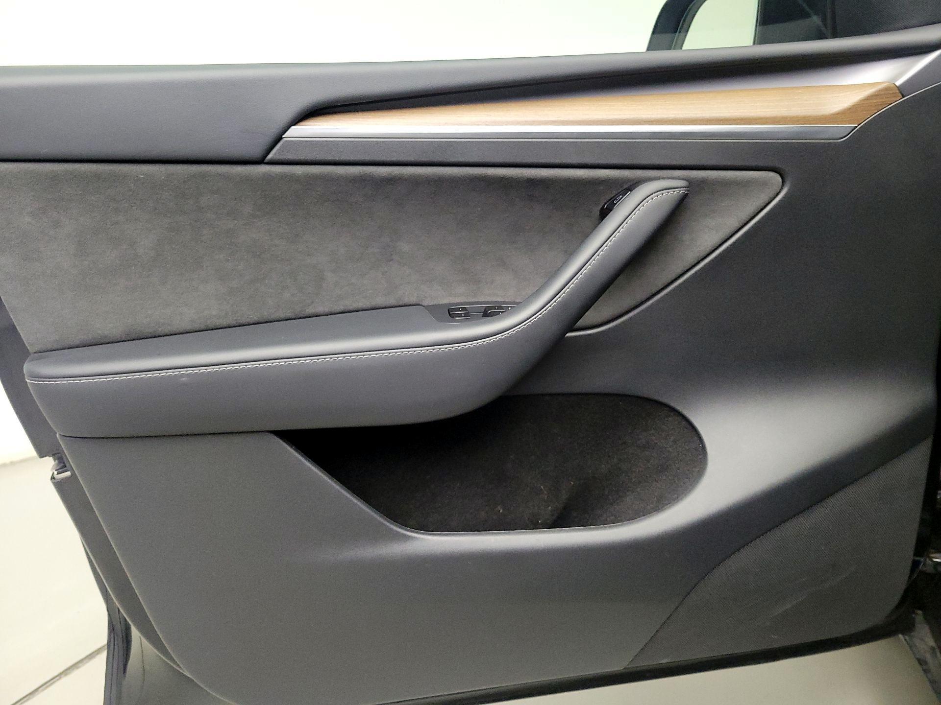 Thumbnail: 2025 Tesla Model Y - 12