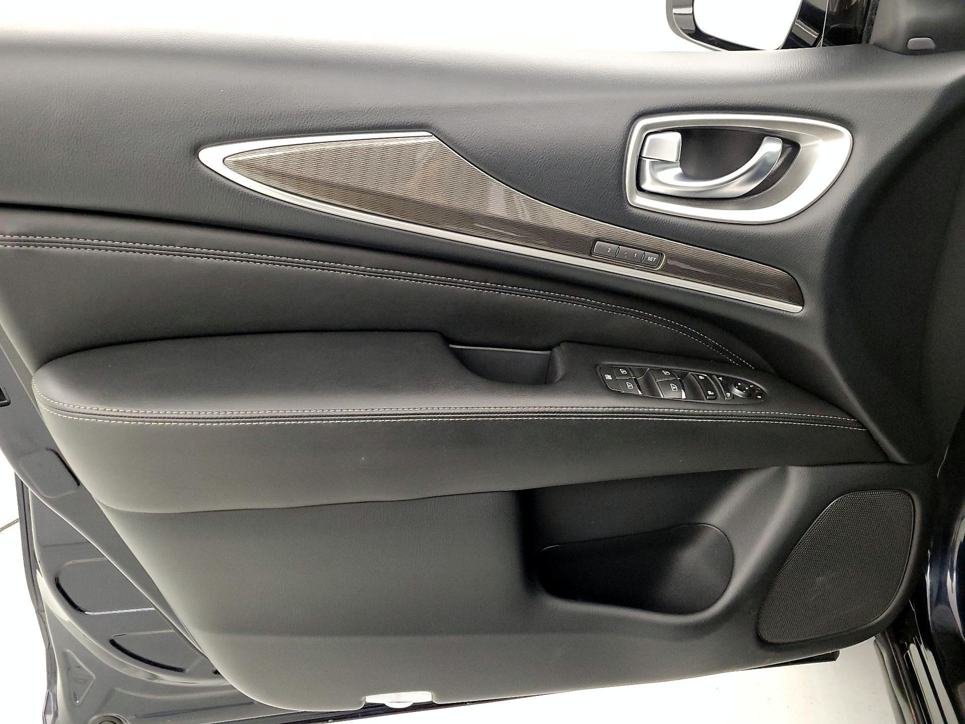 Thumbnail: 2019 INFINITI QX60 - 12