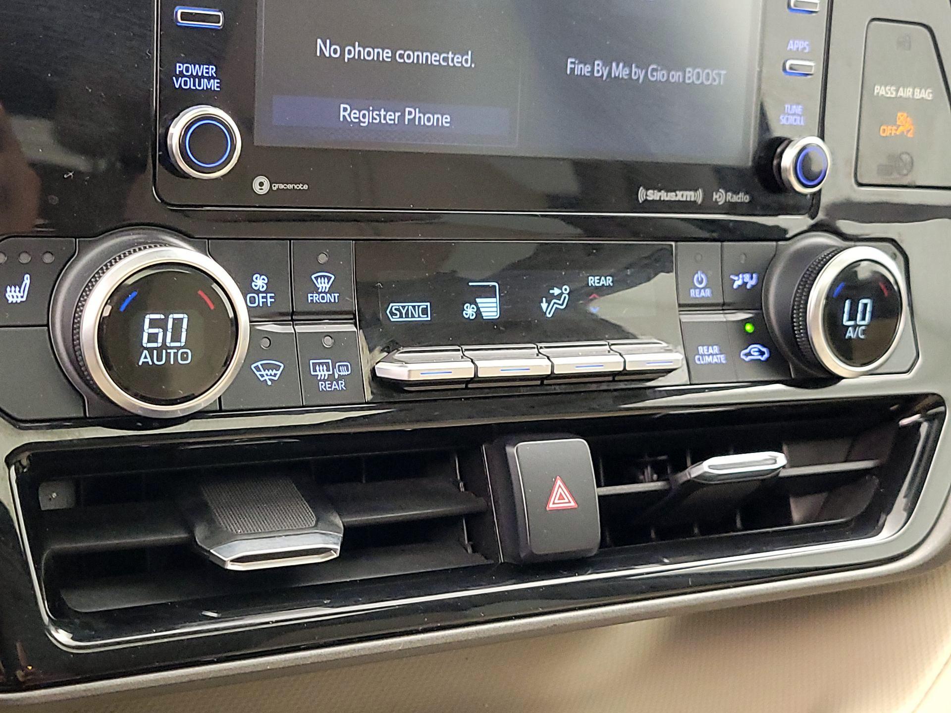 Thumbnail: 2020 Toyota Highlander - 16