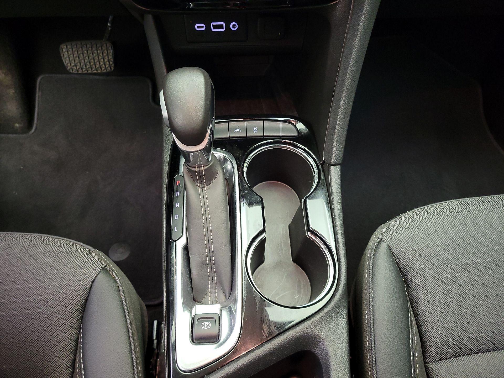 Thumbnail: 2022 Buick Encore GX - 17