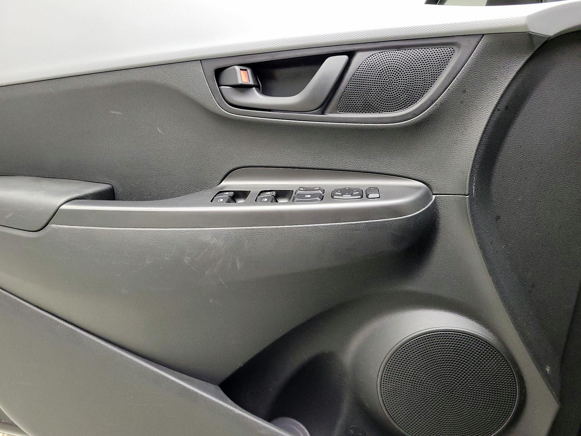 Thumbnail: 2018 Hyundai Kona - 12
