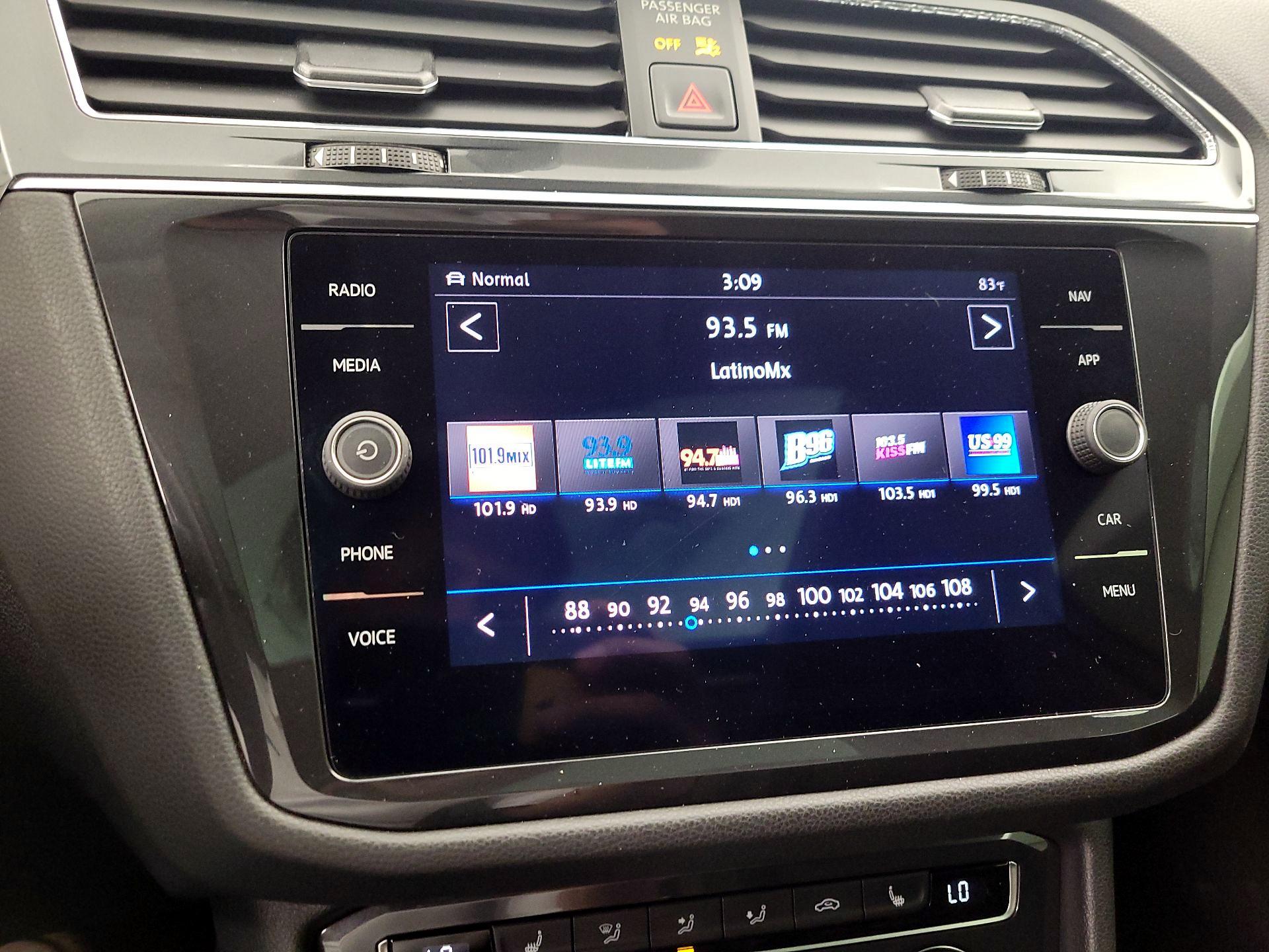 Thumbnail: 2019 Volkswagen Tiguan - 16